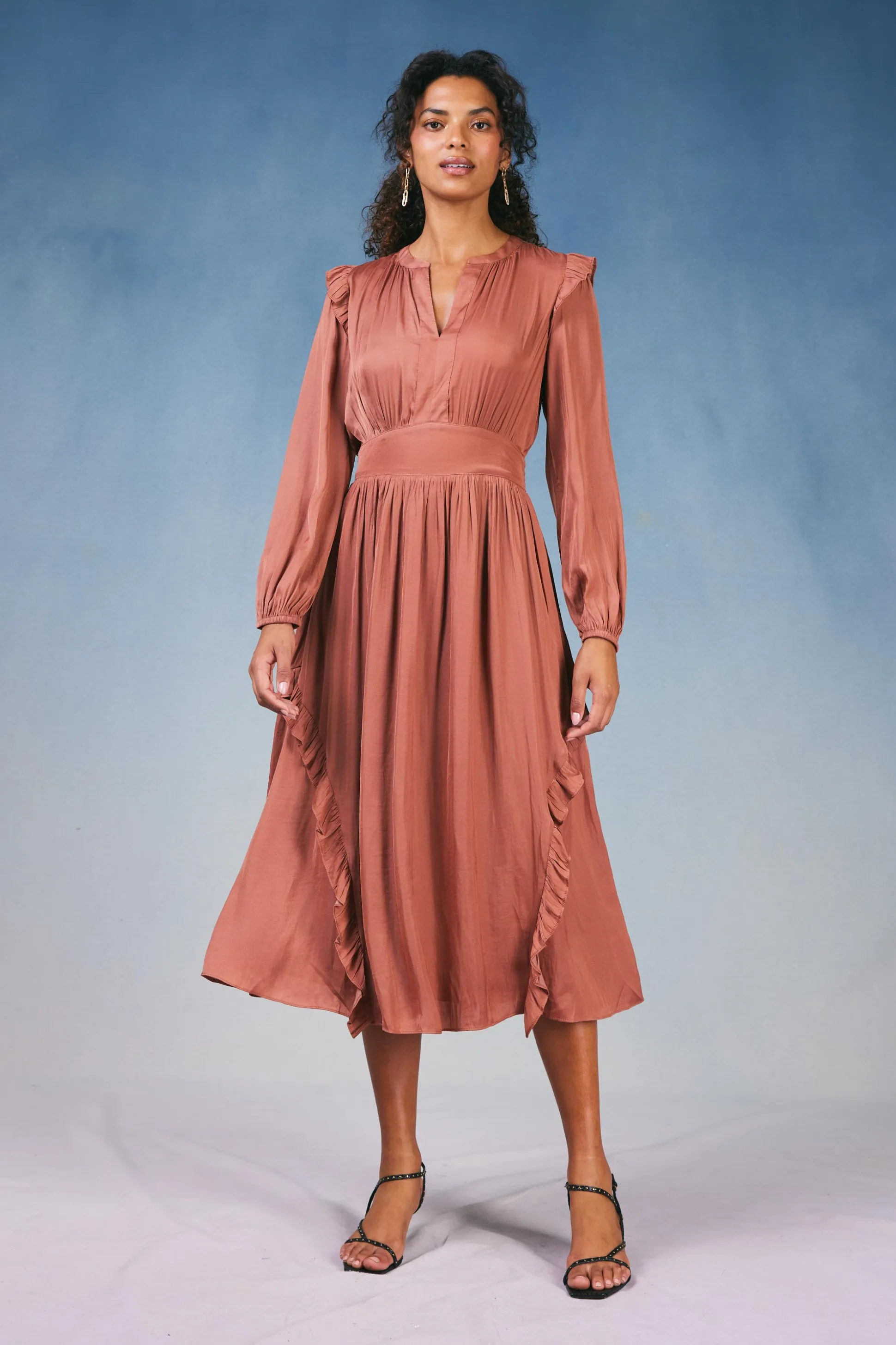 Emmaline Ruffled Midi Dress<Current Air Best