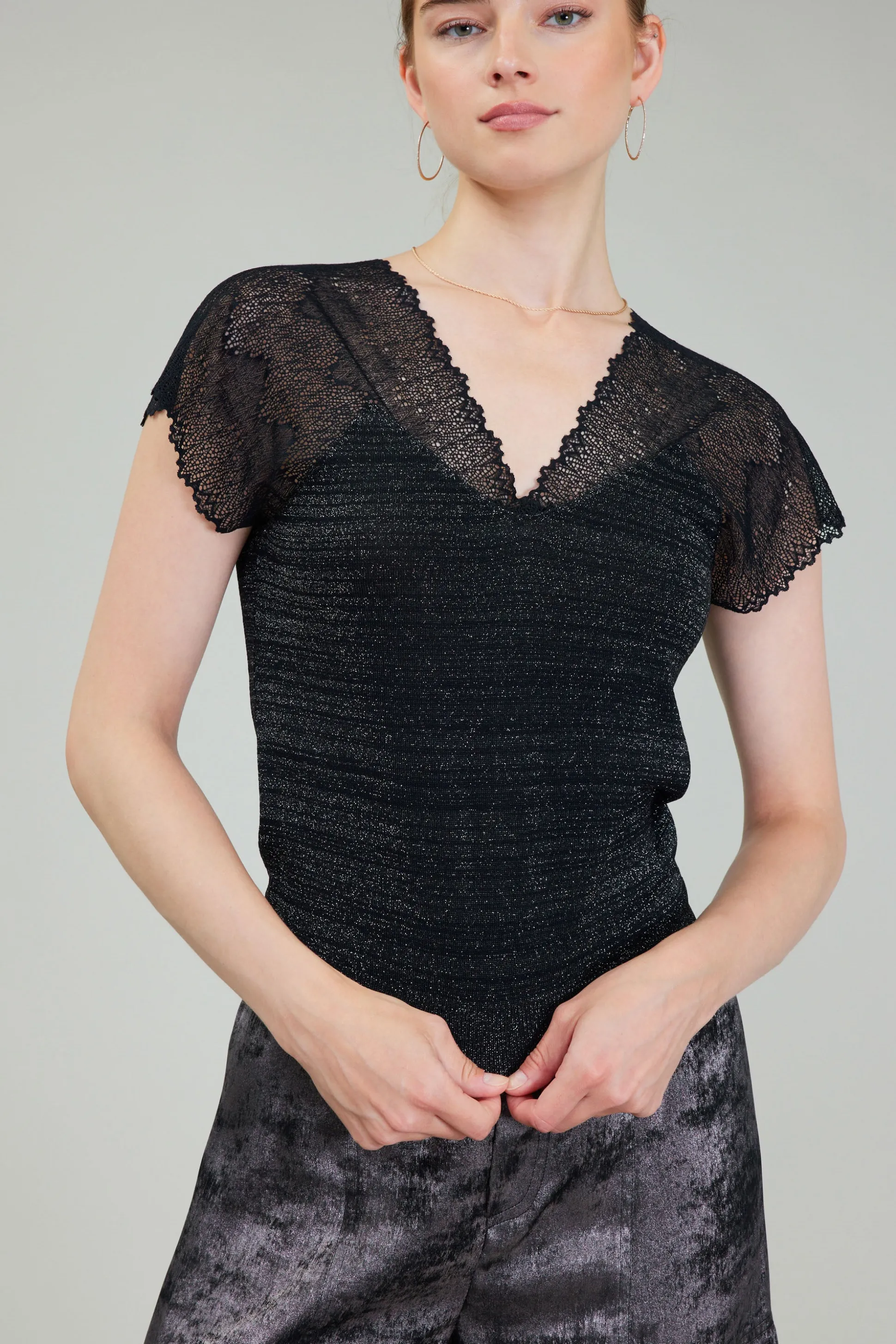 Shimmer Lace Top<Current Air Fashion