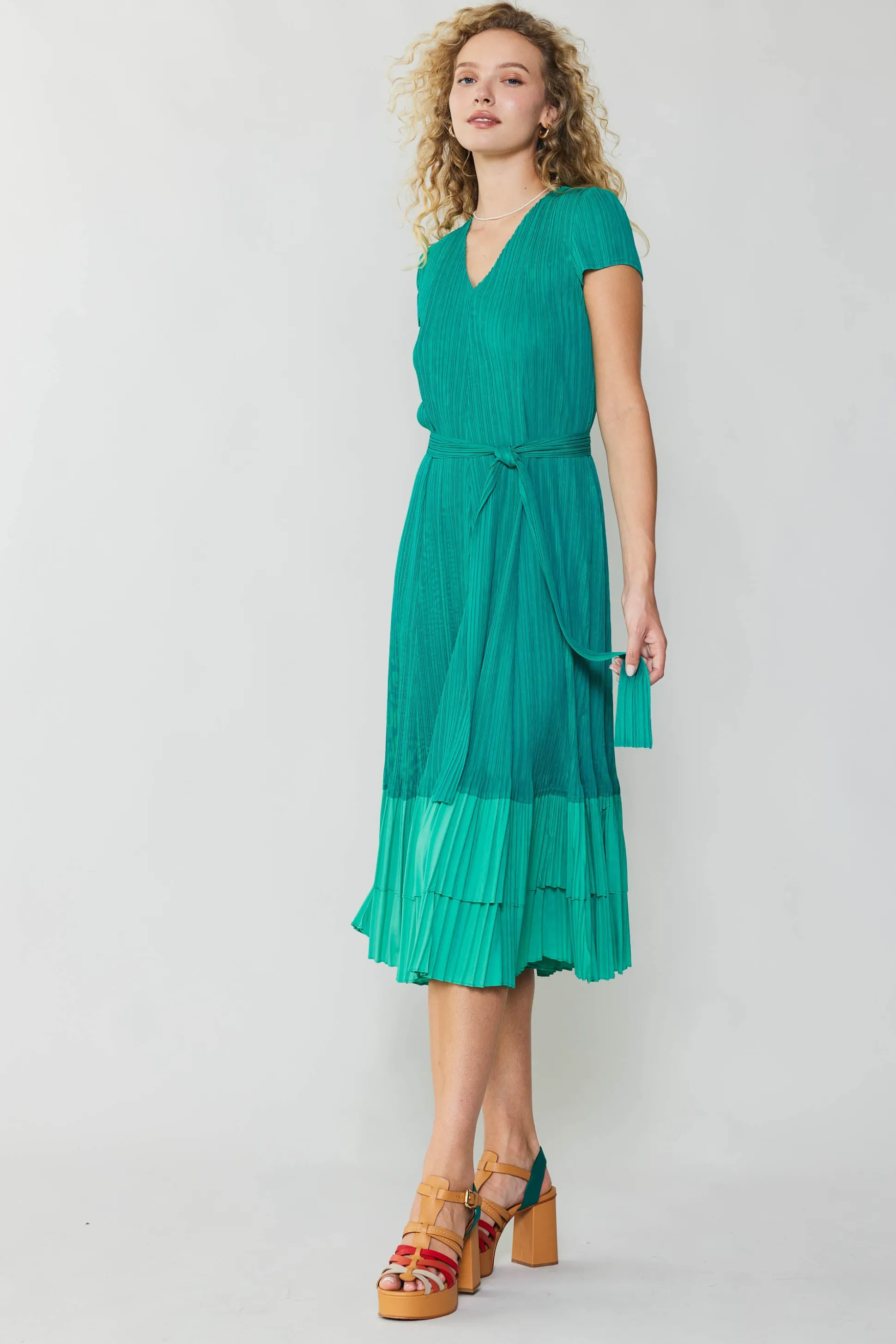 Pleated Colorblock Midi Dress<Current Air Hot