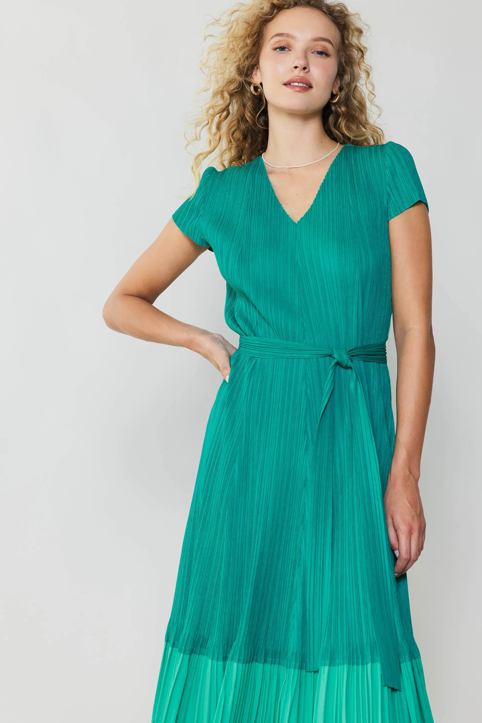 Pleated Colorblock Midi Dress<Current Air Hot