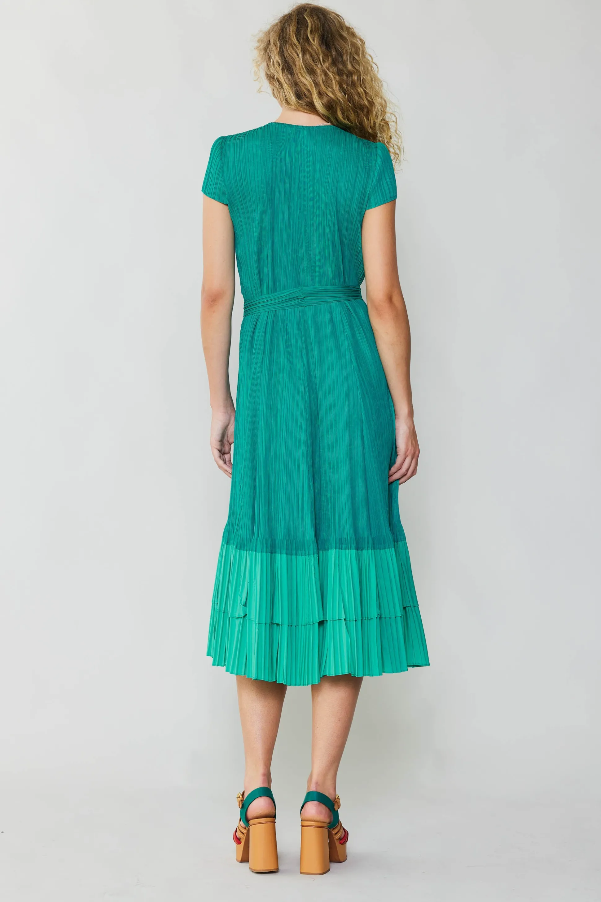 Pleated Colorblock Midi Dress<Current Air Hot