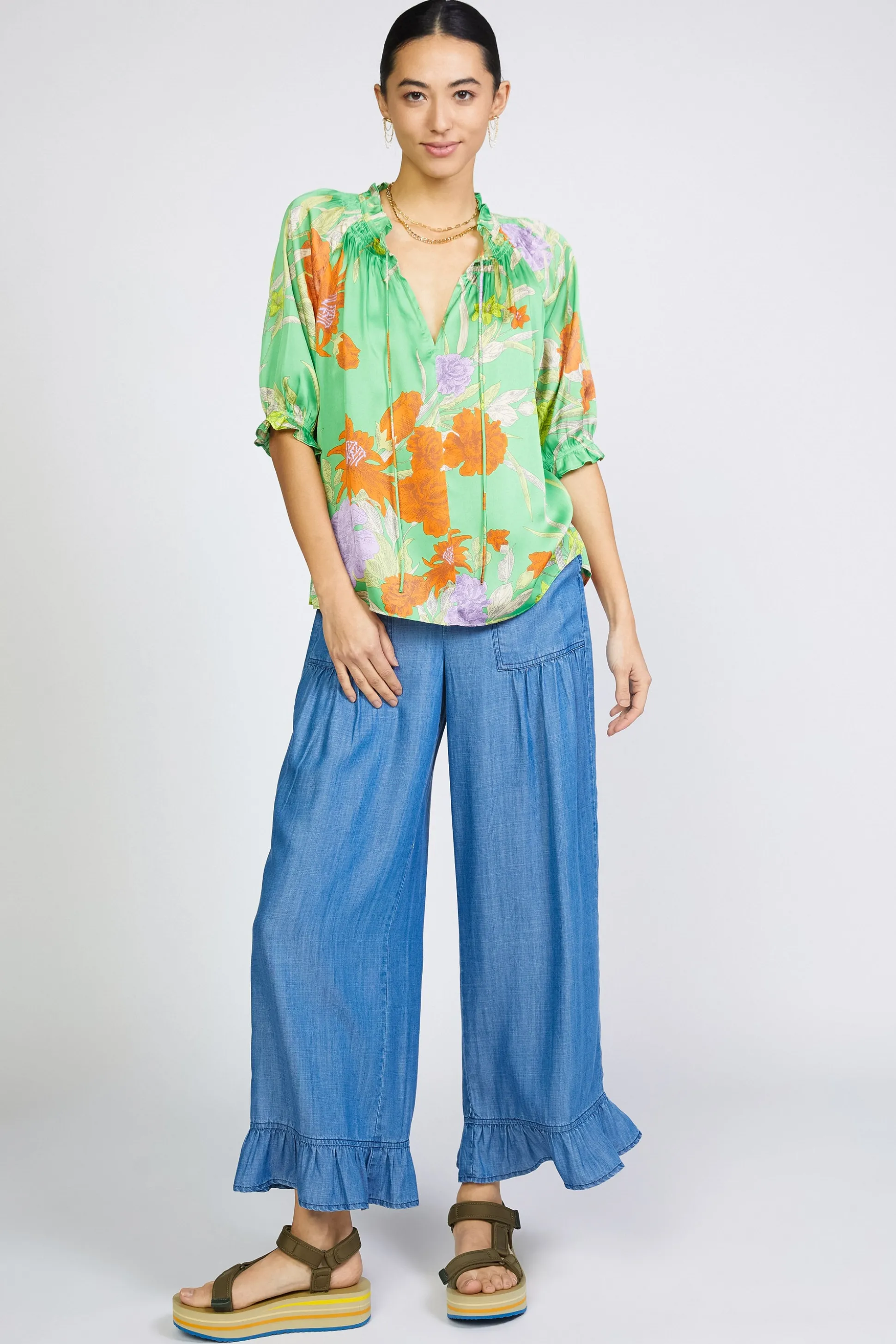 Floral Split Neck Blouse<Current Air Outlet