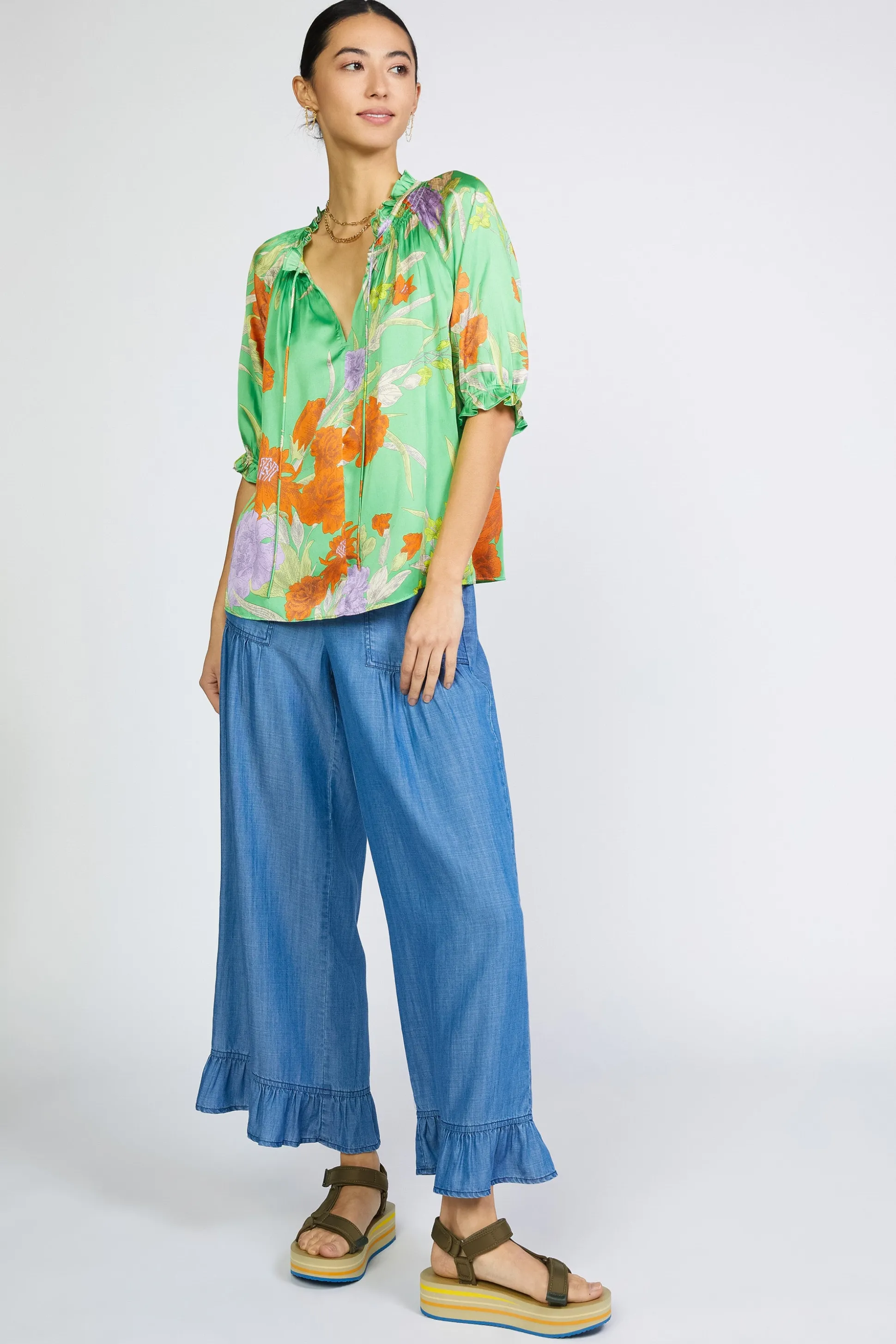 Floral Split Neck Blouse<Current Air Outlet
