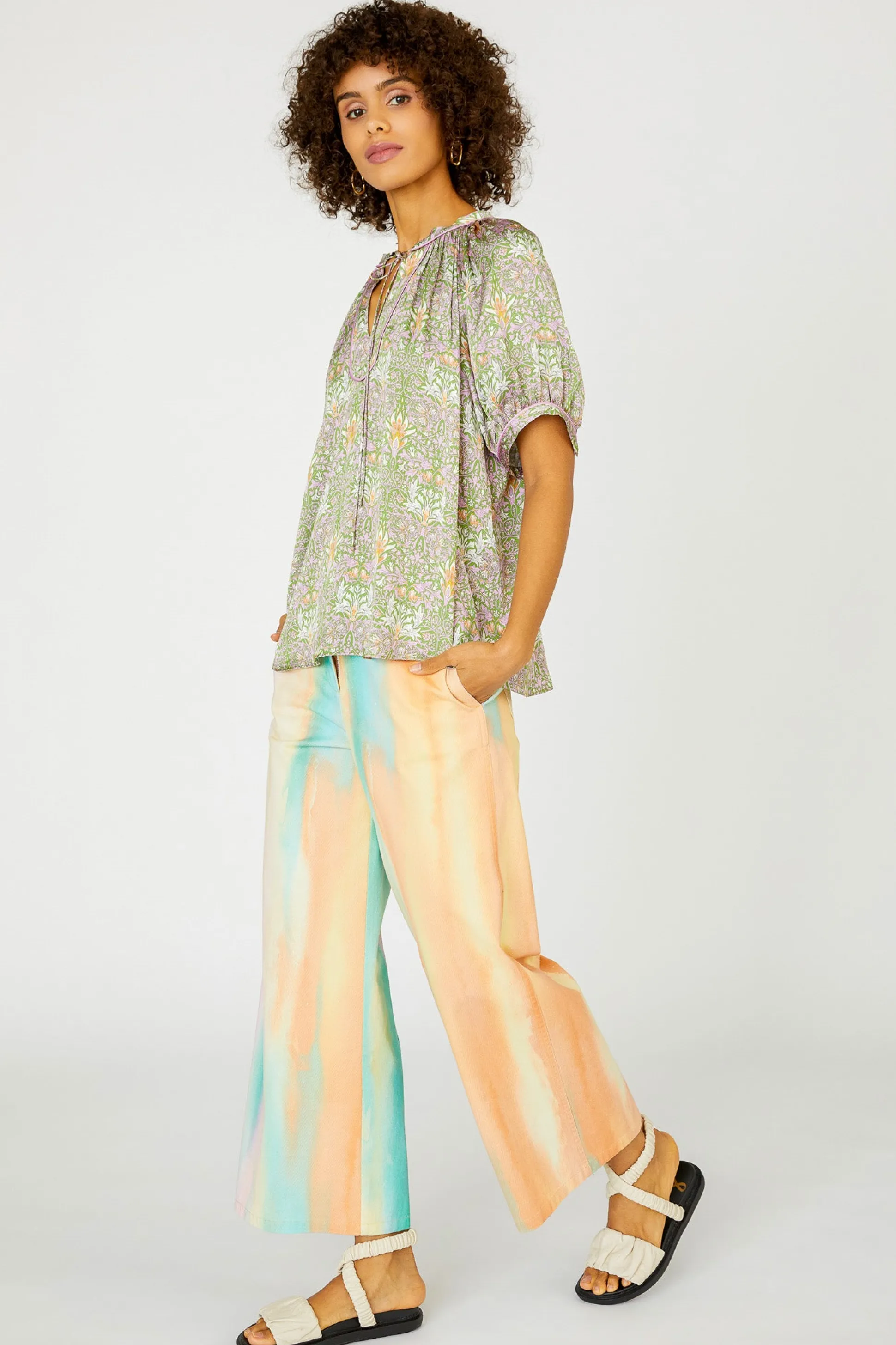 Floral Nouveau Split Neck Blouse<Current Air Outlet