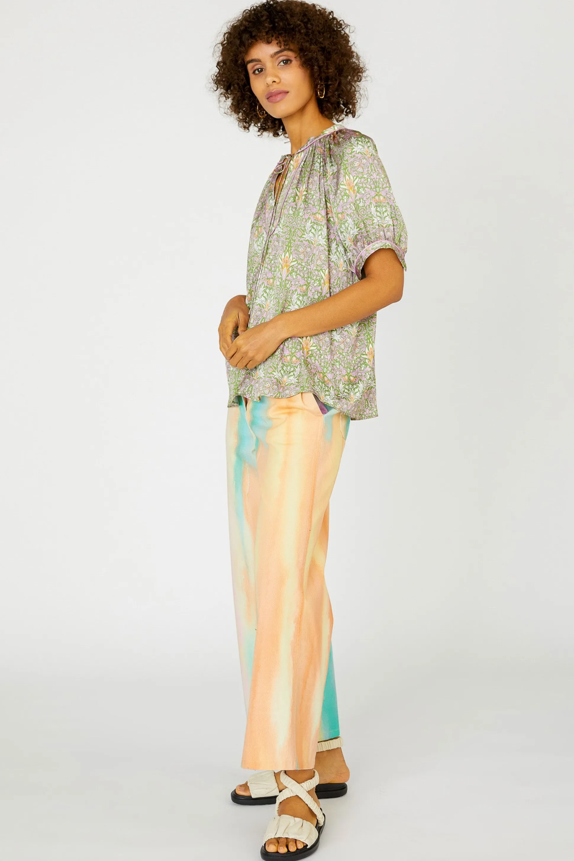 Floral Nouveau Split Neck Blouse<Current Air Outlet