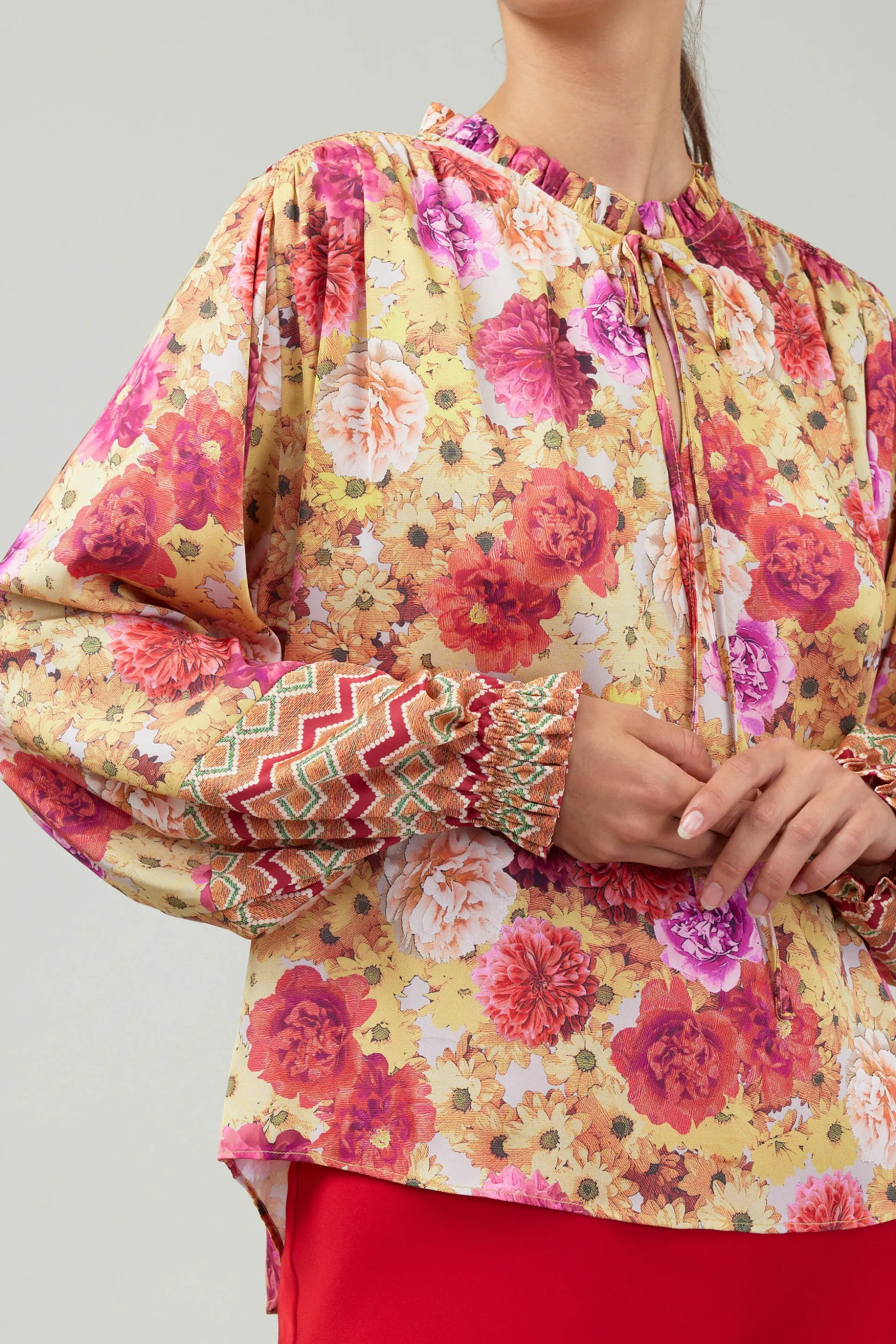 Rosette Patterned Blouse<Current Air Clearance