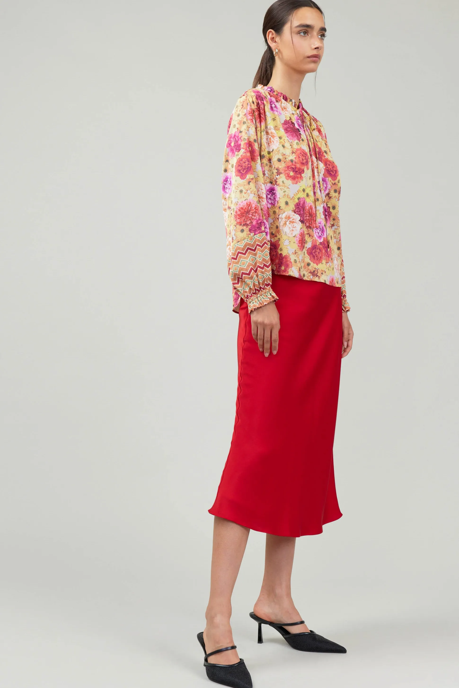 Rosette Patterned Blouse<Current Air Clearance