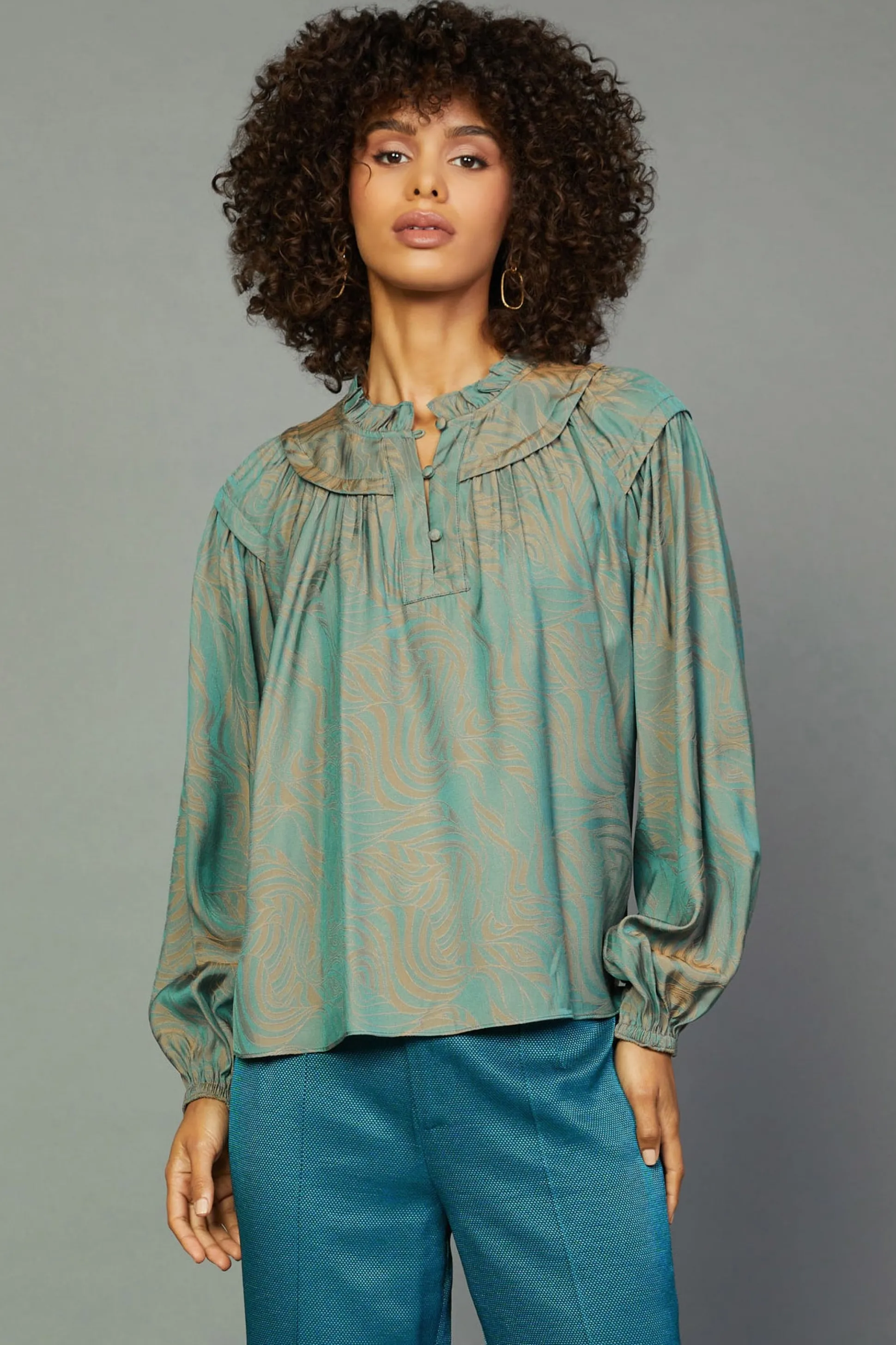 Swirl Motif Blouse<Current Air Fashion