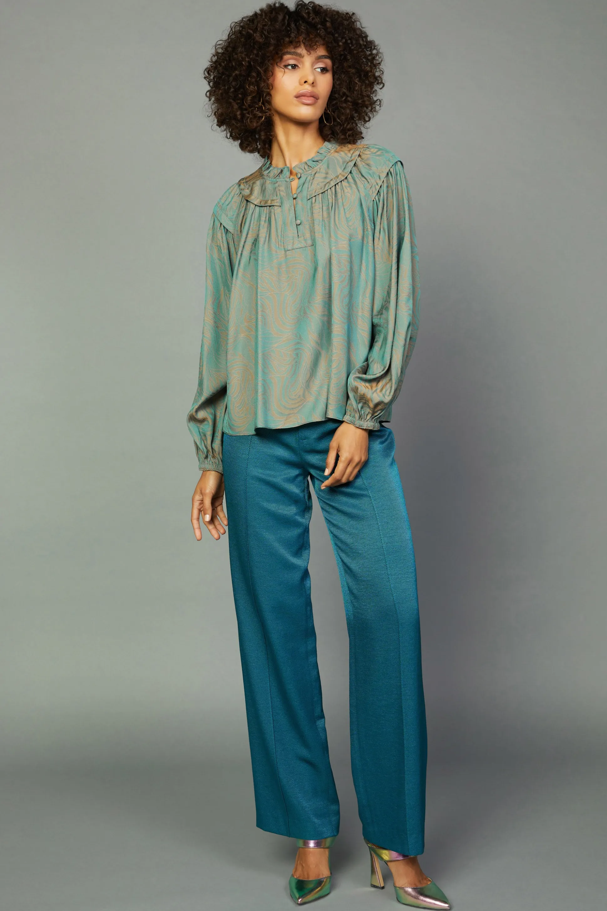 Swirl Motif Blouse<Current Air Fashion