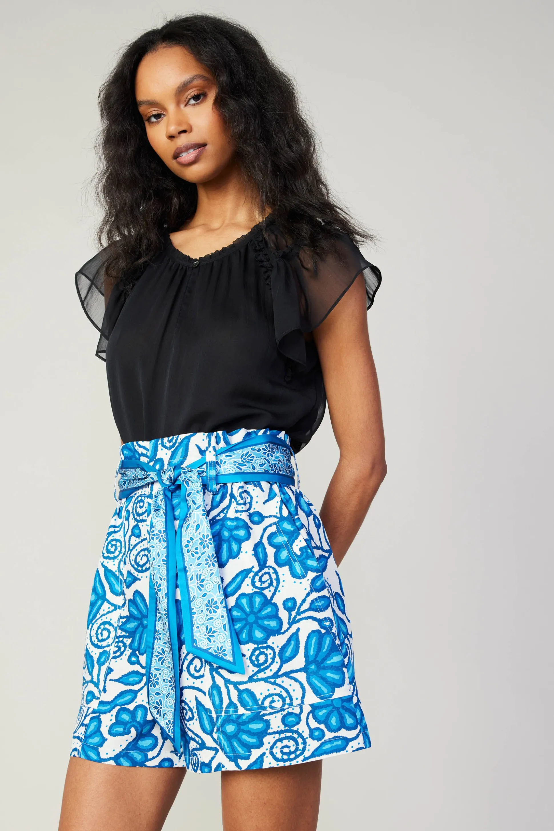 Painterly Floral Belted Shorts<Current Air Online