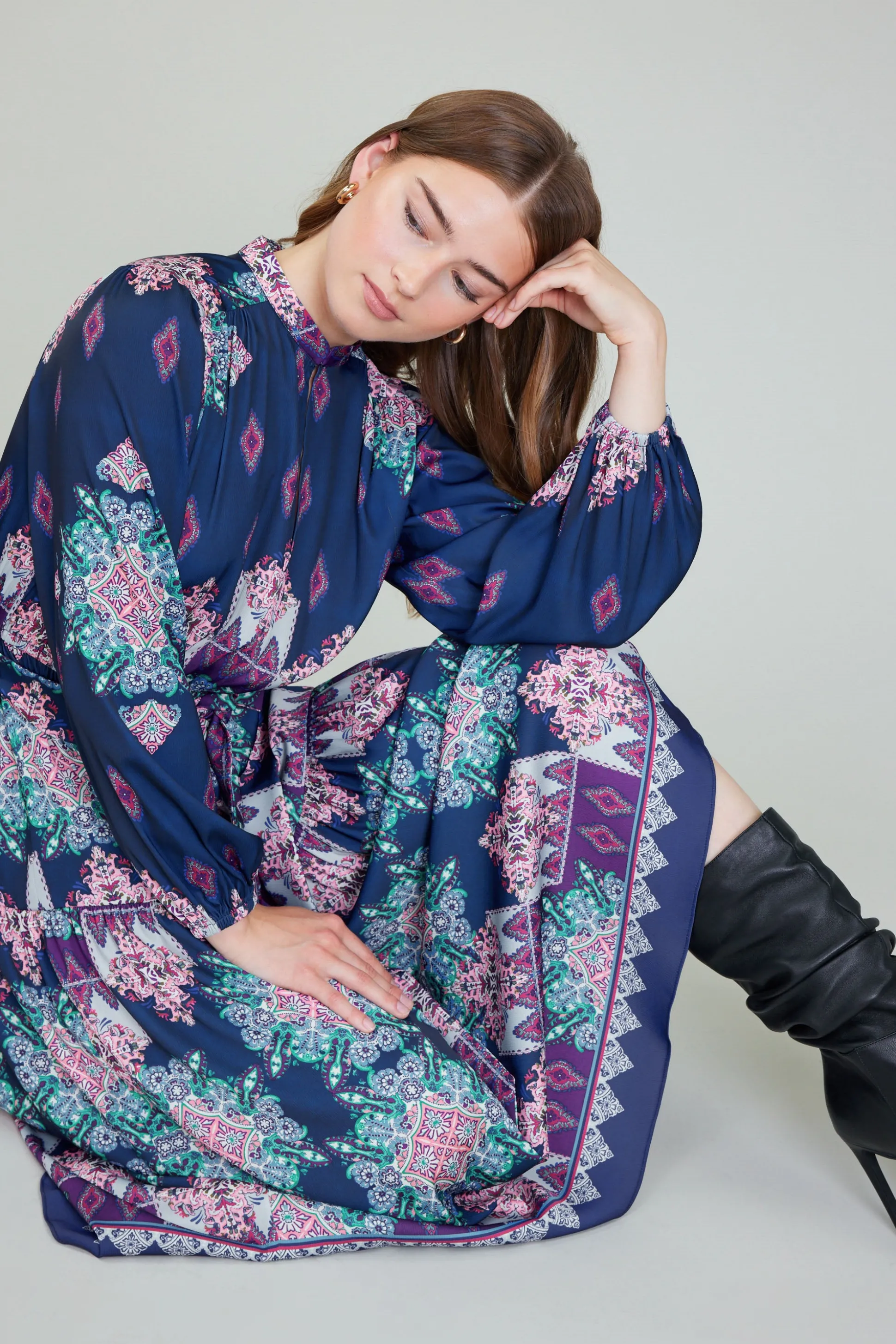 Ornate Border Printed Midi Dress<Current Air Clearance