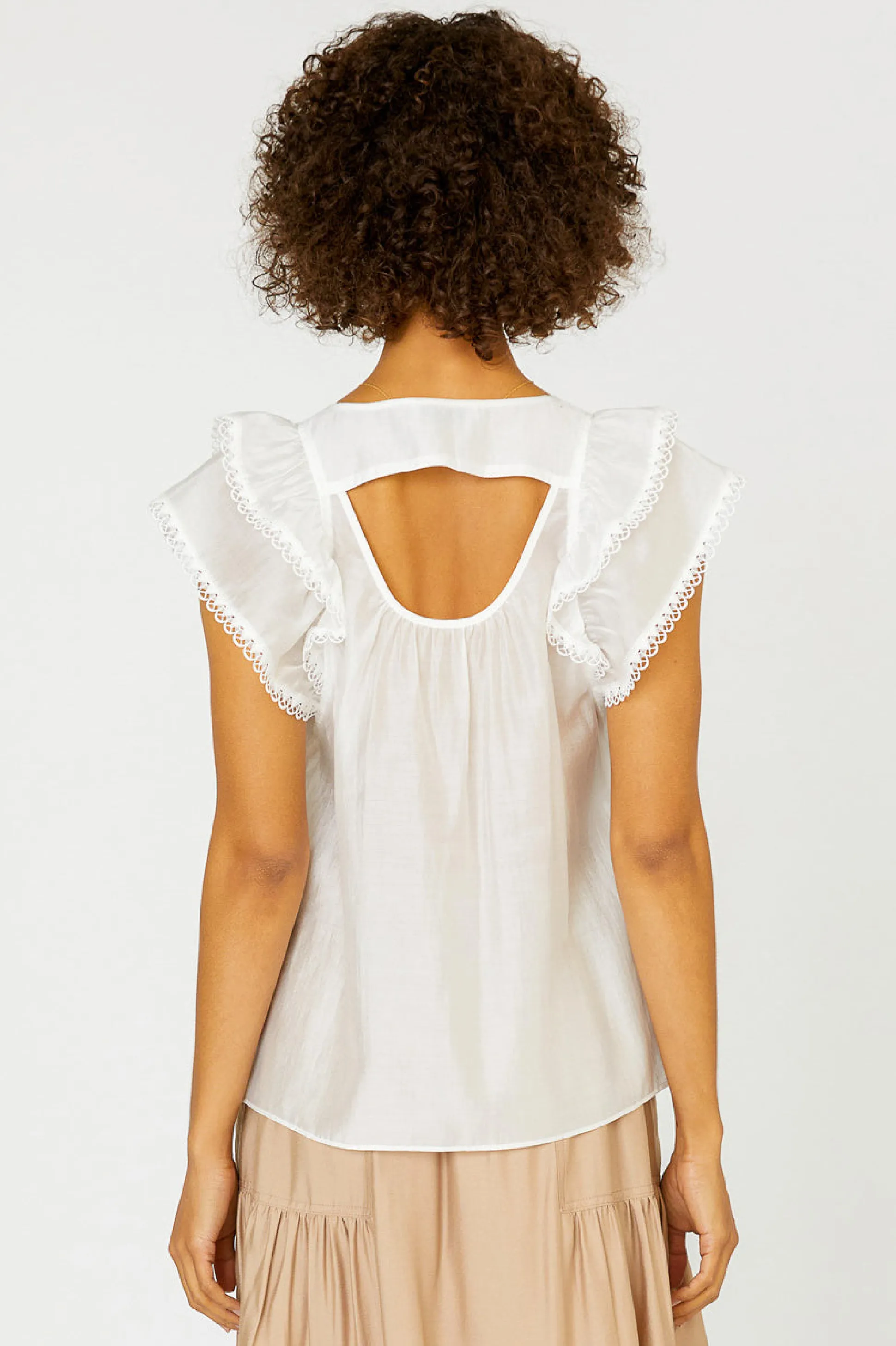 Peekaboo Flutter Sleeve Top<Current Air Outlet