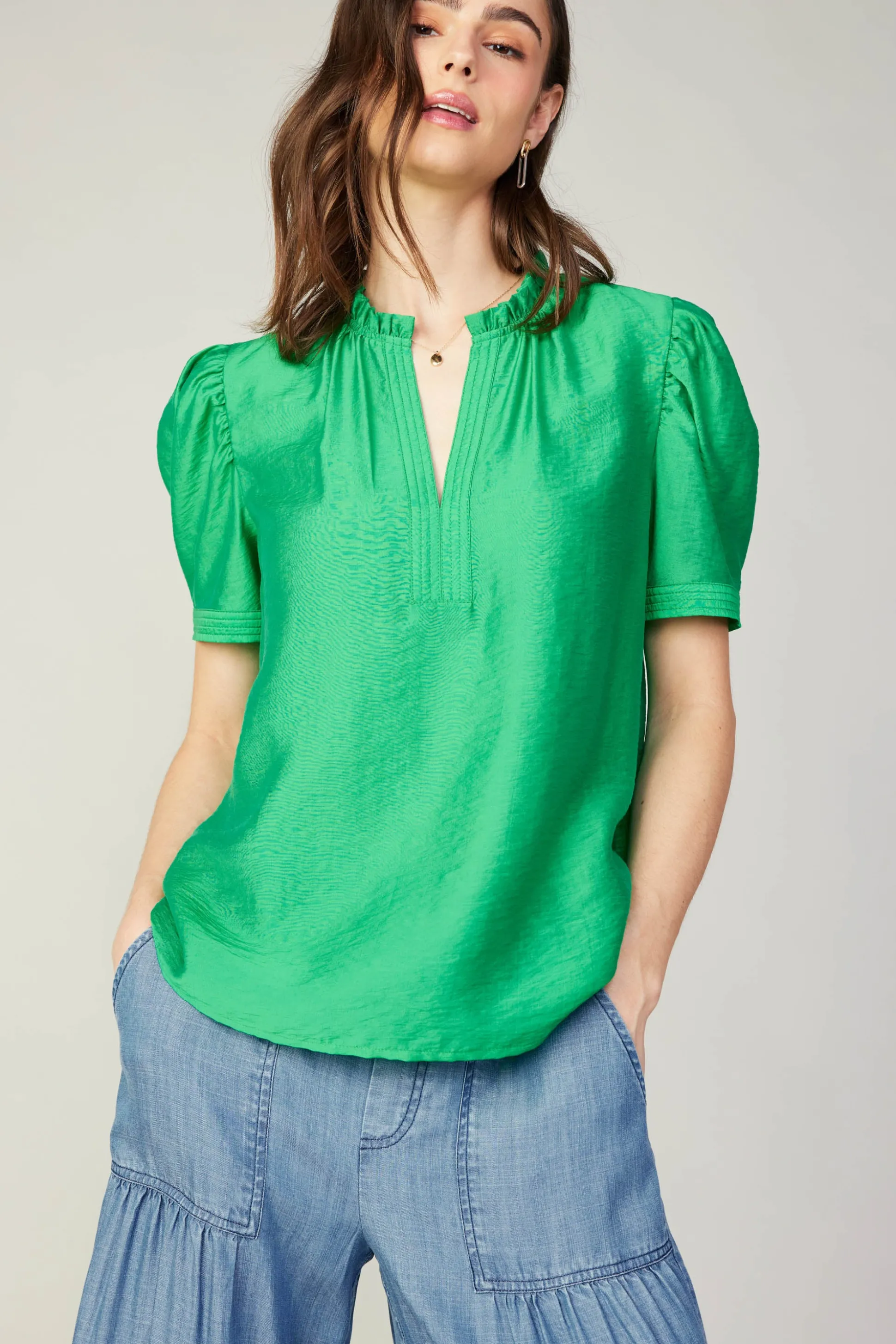 Gathered Sleeve Blouse<Current Air Outlet