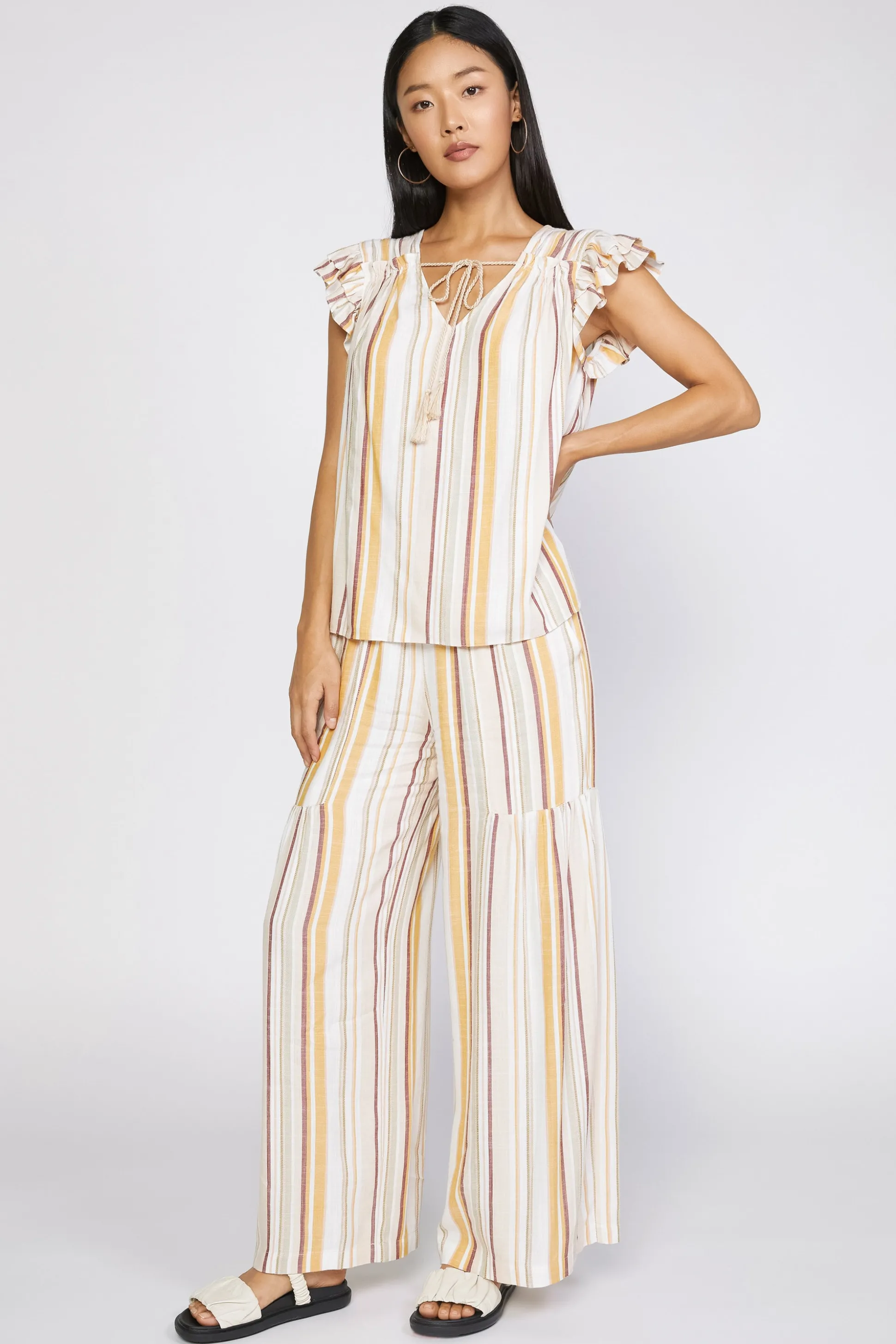 Striped Flutter Sleeve Top<Current Air Hot