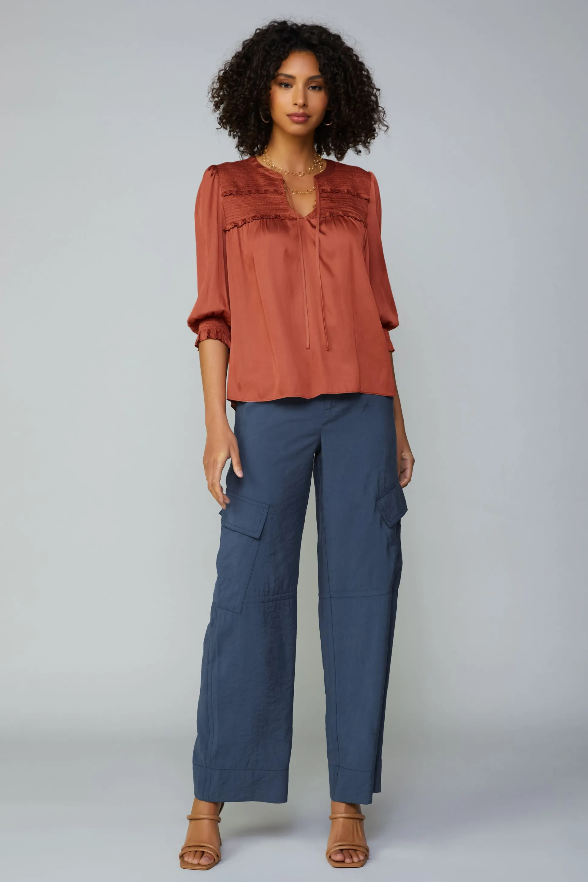 Smocked Split Neck Blouse<Current Air Clearance