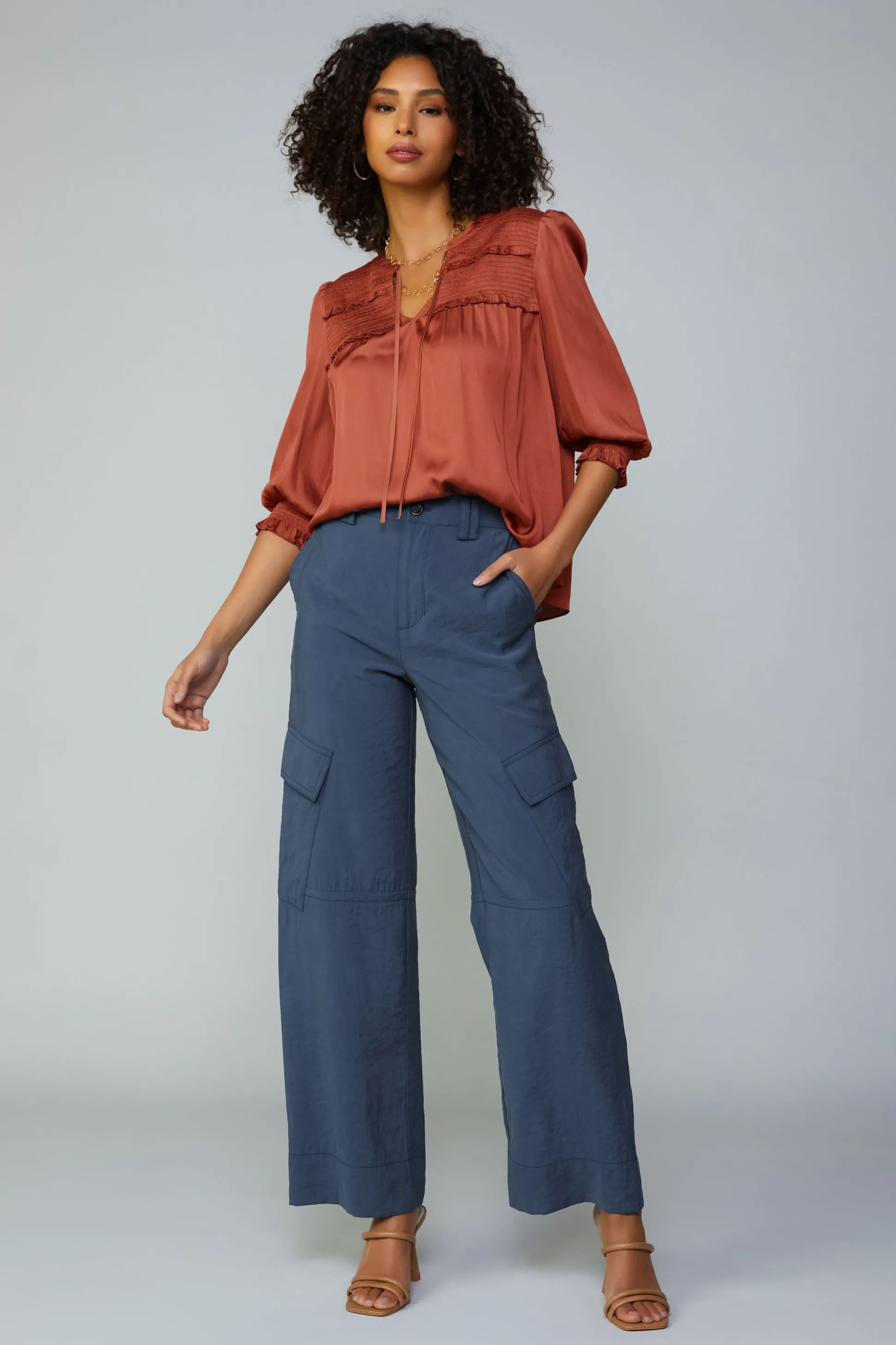 Smocked Split Neck Blouse<Current Air Clearance