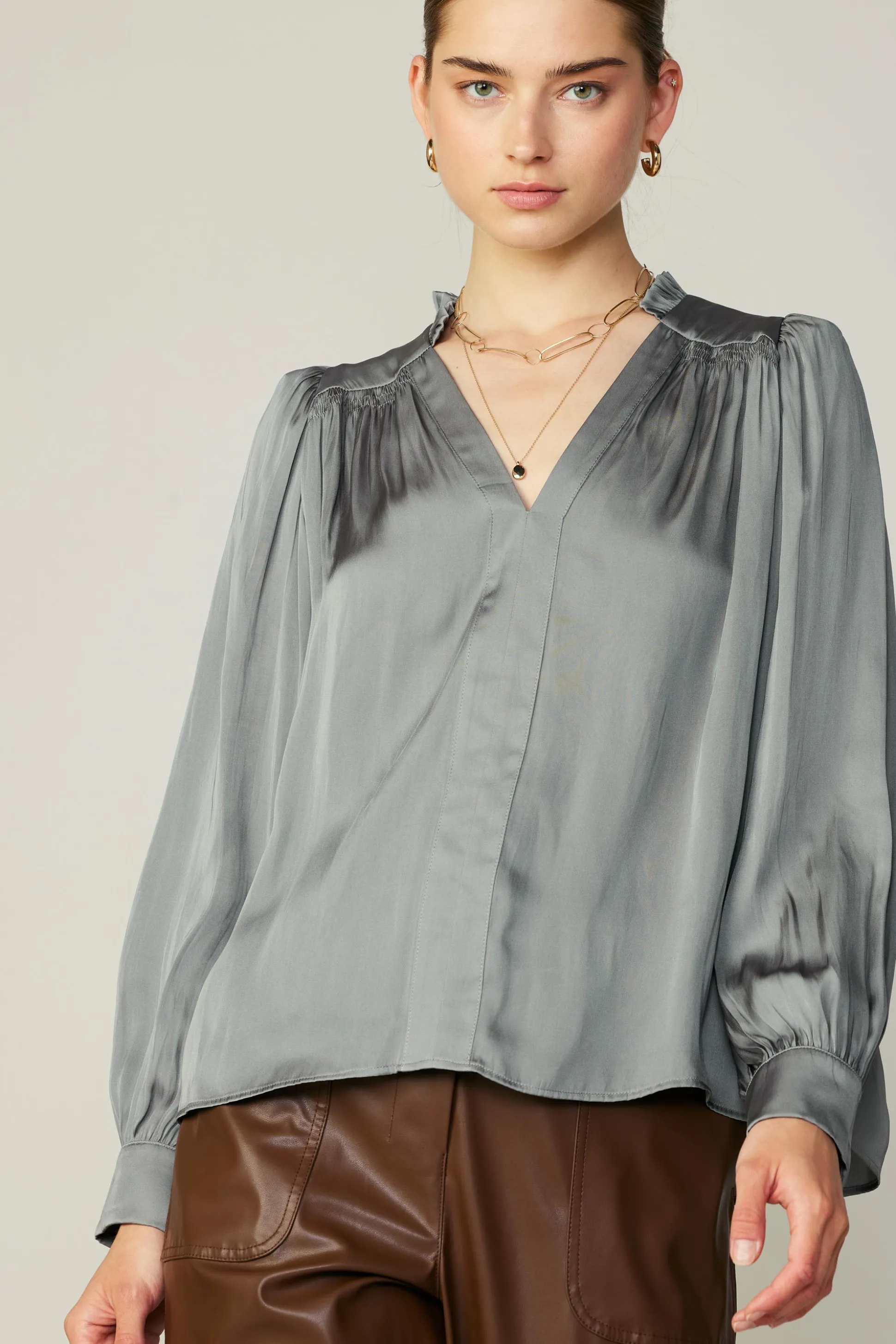 Smocked Shoulder Cuffed Blouse<Current Air New