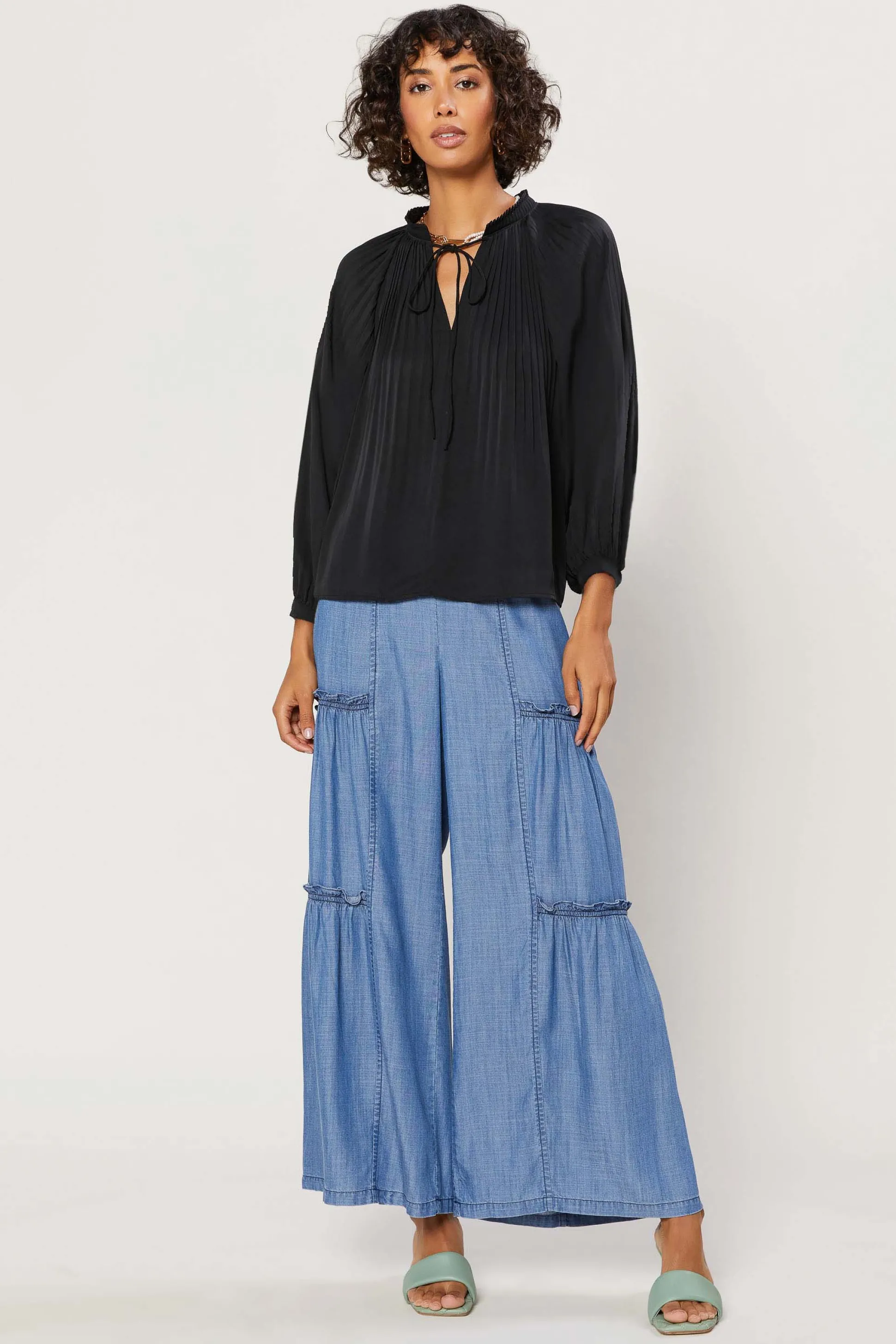 Pleated Split Neck Top<Current Air Best