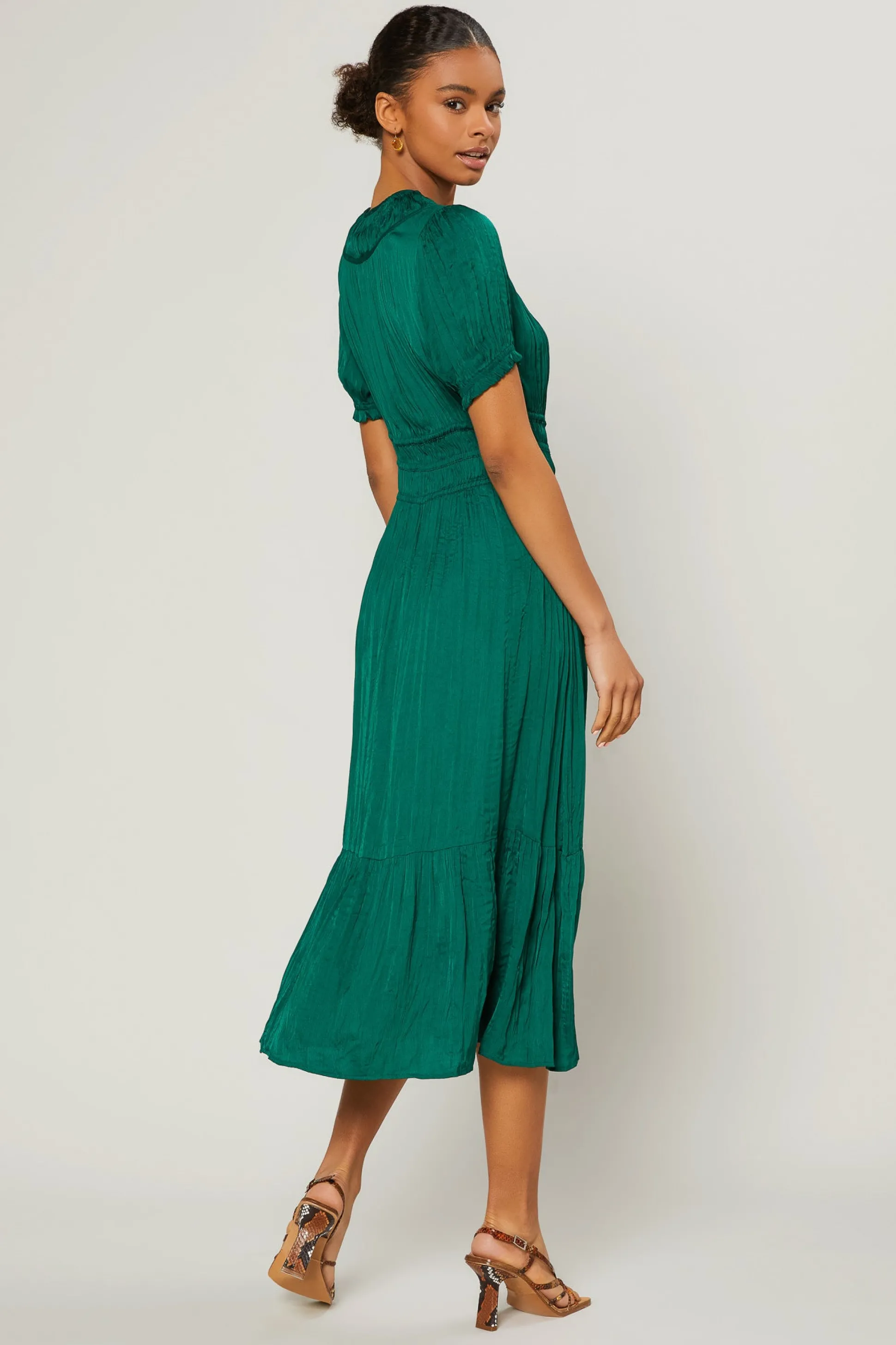 Brooklyn Pleated Midi Dress<Current Air Sale