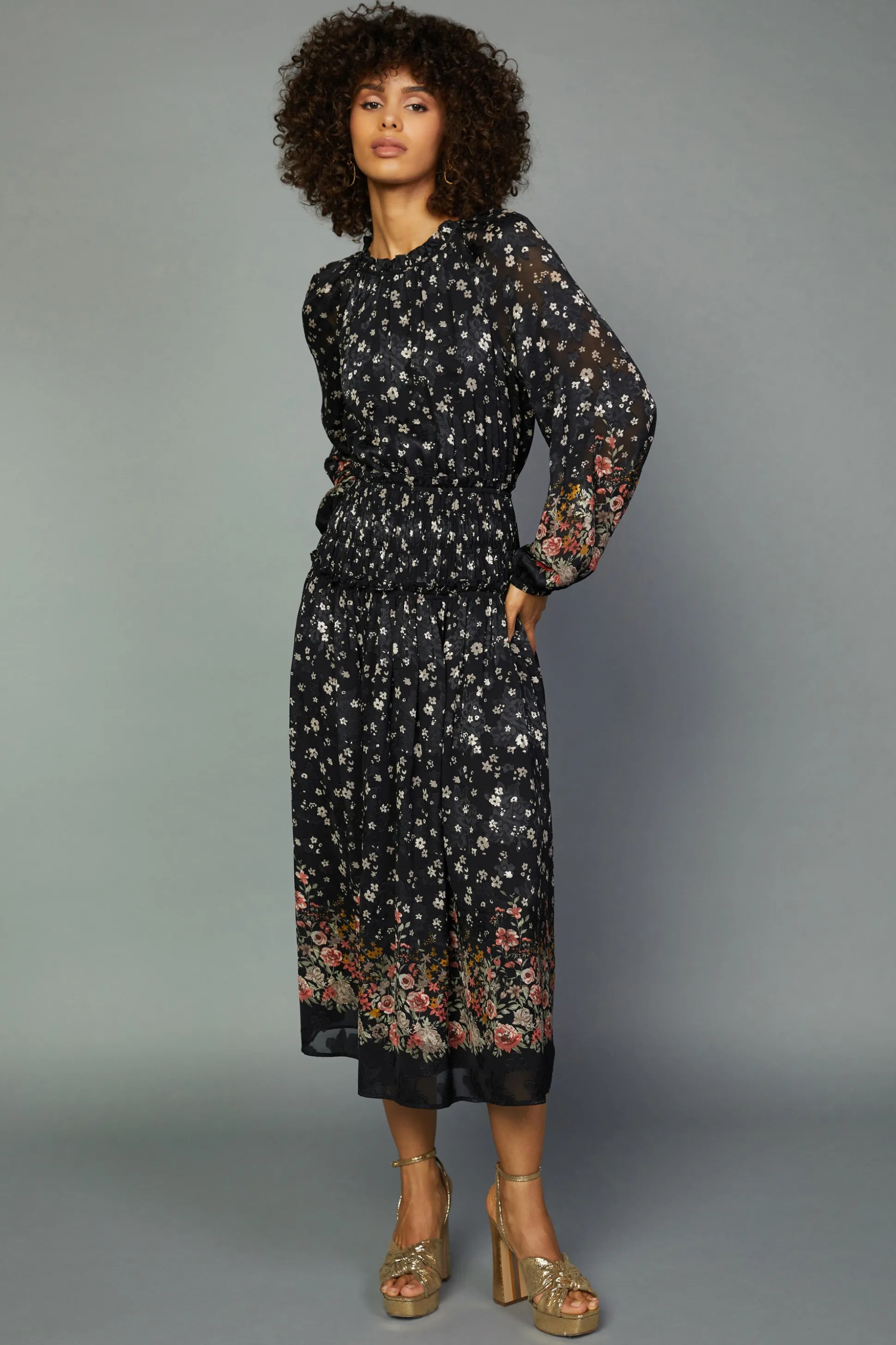 Floral Smocked Midi Dress<Current Air Best