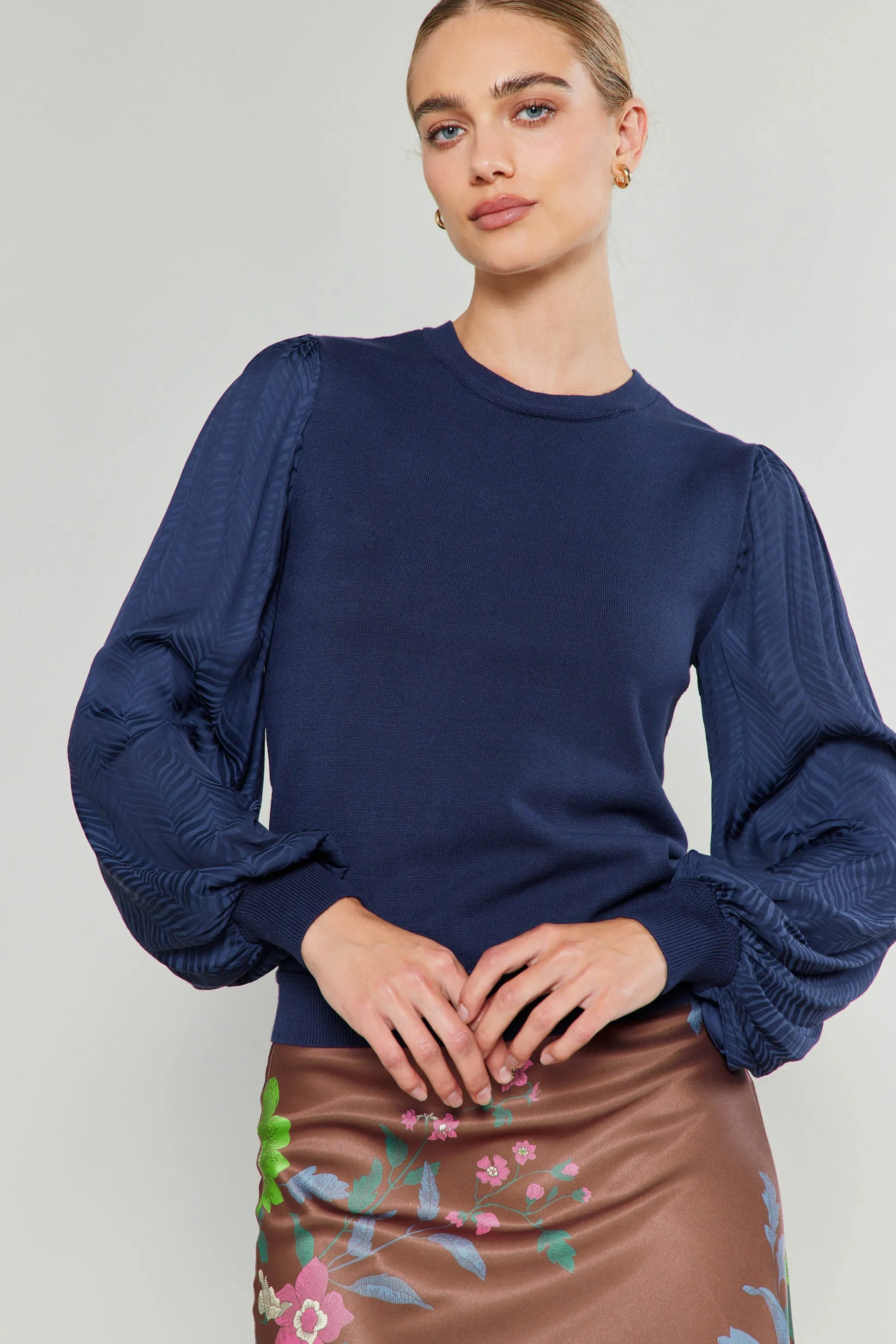 Contrast Sleeve Knit Top<Current Air Fashion