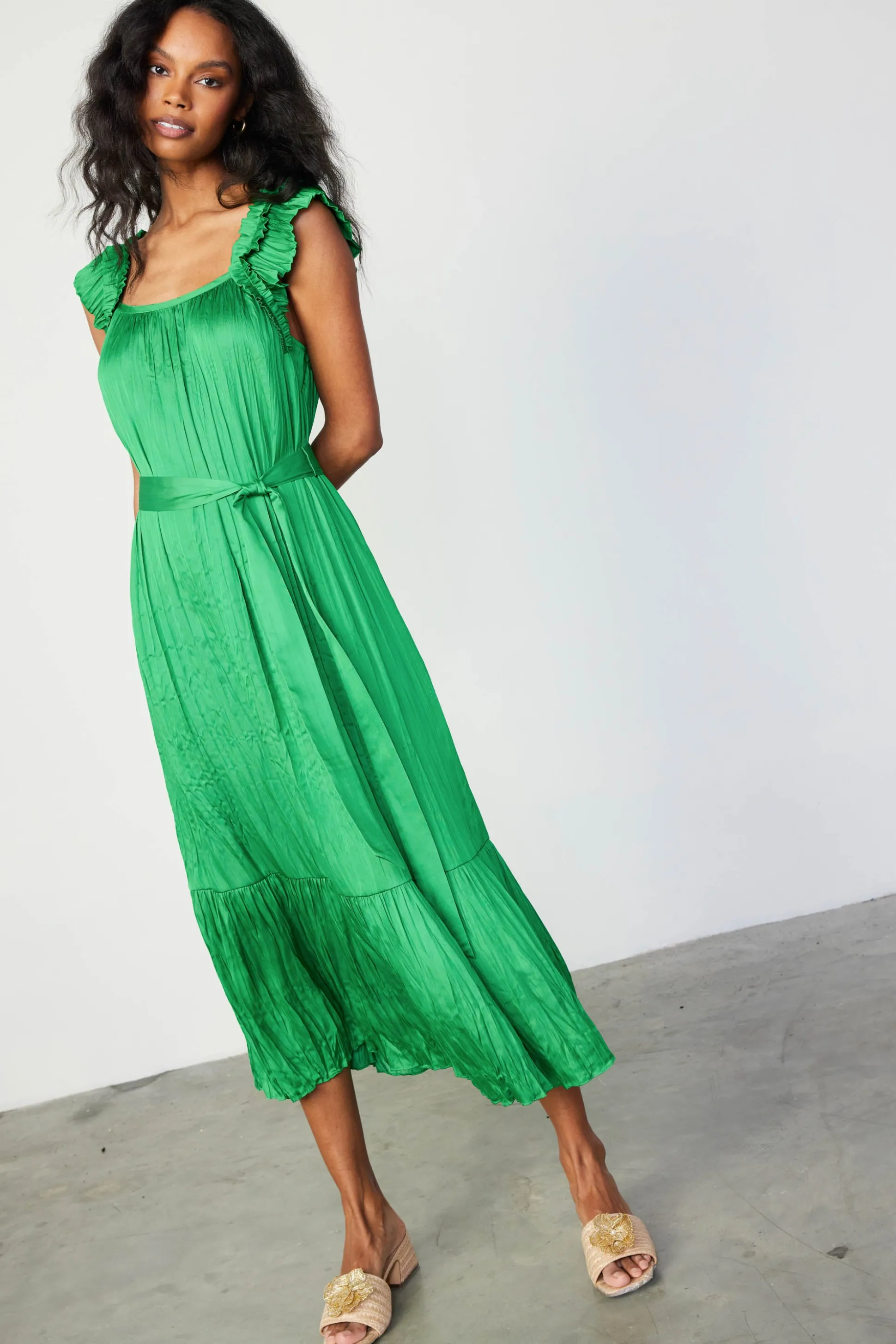 Crinkled Ruffled Shoulder Midi Dress<Current Air Online