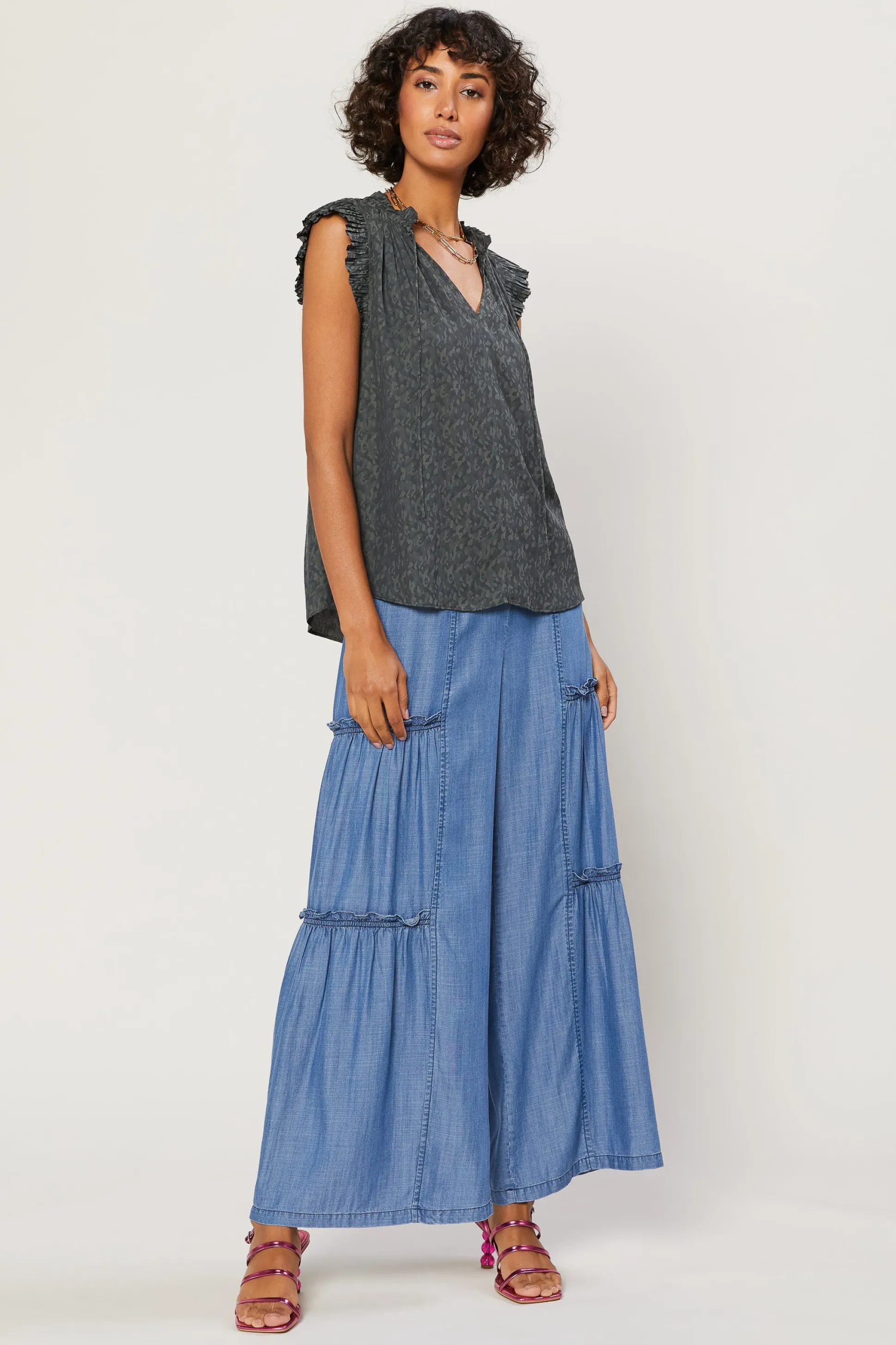 Margot Jacquard Pleated Sleeve Blouse<Current Air Discount