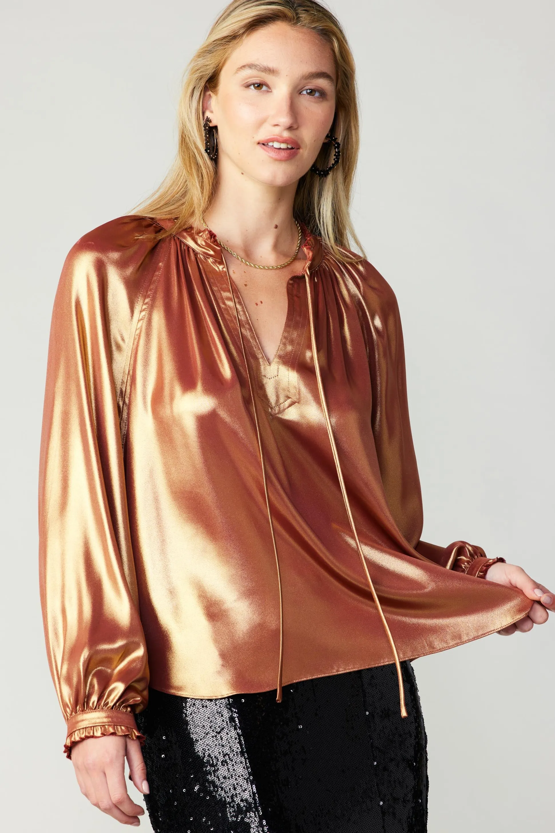 Lustrous Cuffed Blouse<Current Air Online
