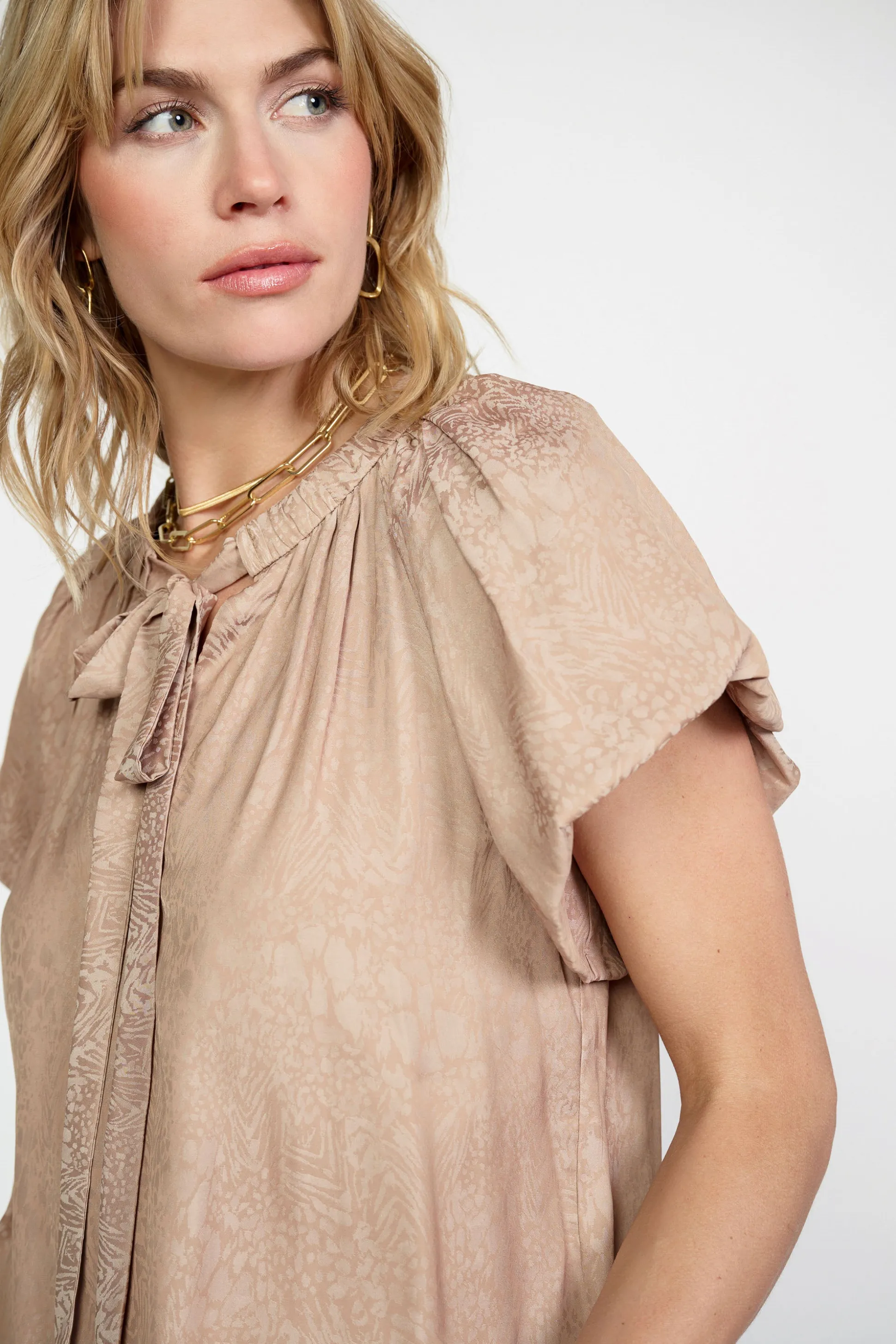 Abstract Jacquard Tieneck Blouse<Current Air Fashion