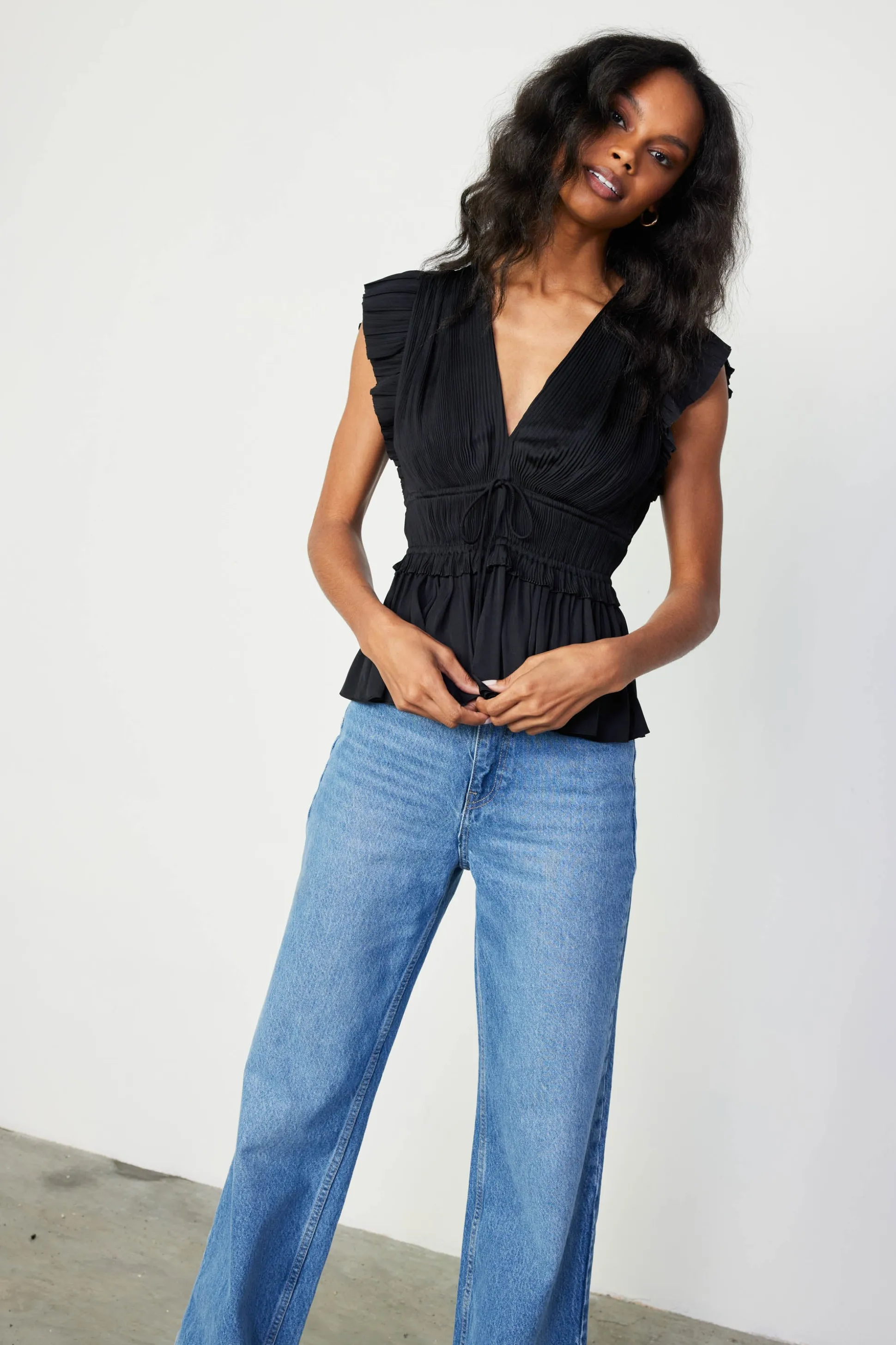 Mara Pleated Sleeveless Blouse<Current Air Best