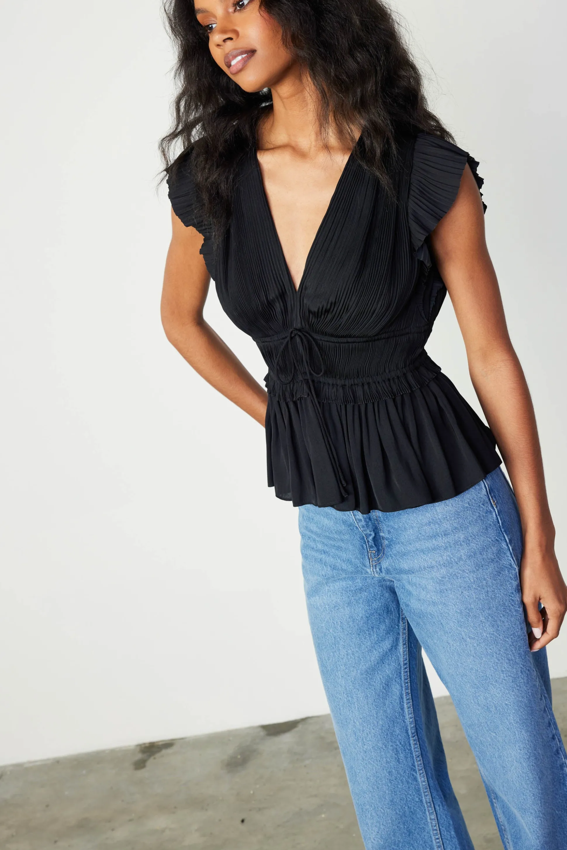 Mara Pleated Sleeveless Blouse<Current Air Best