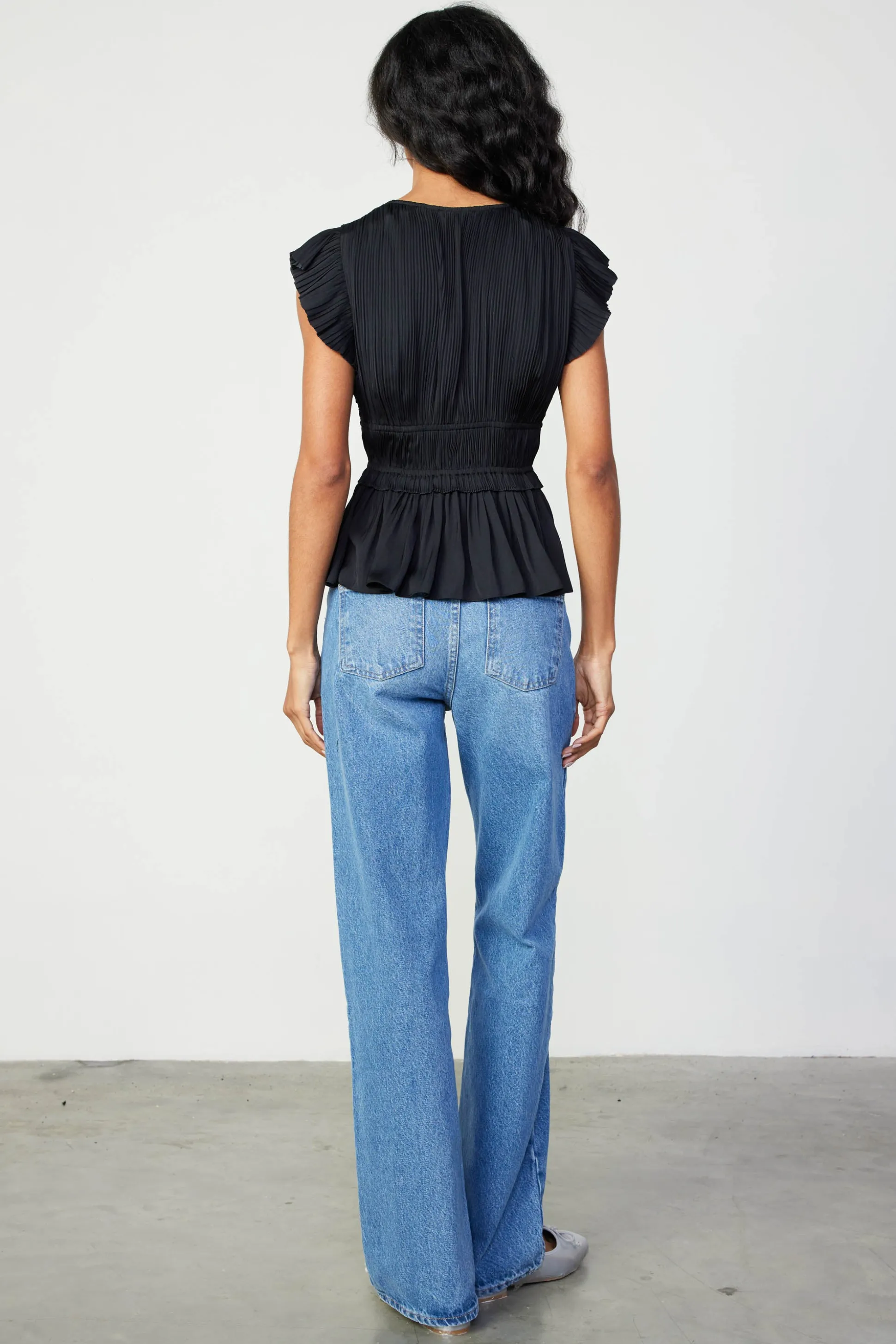 Mara Pleated Sleeveless Blouse<Current Air Best