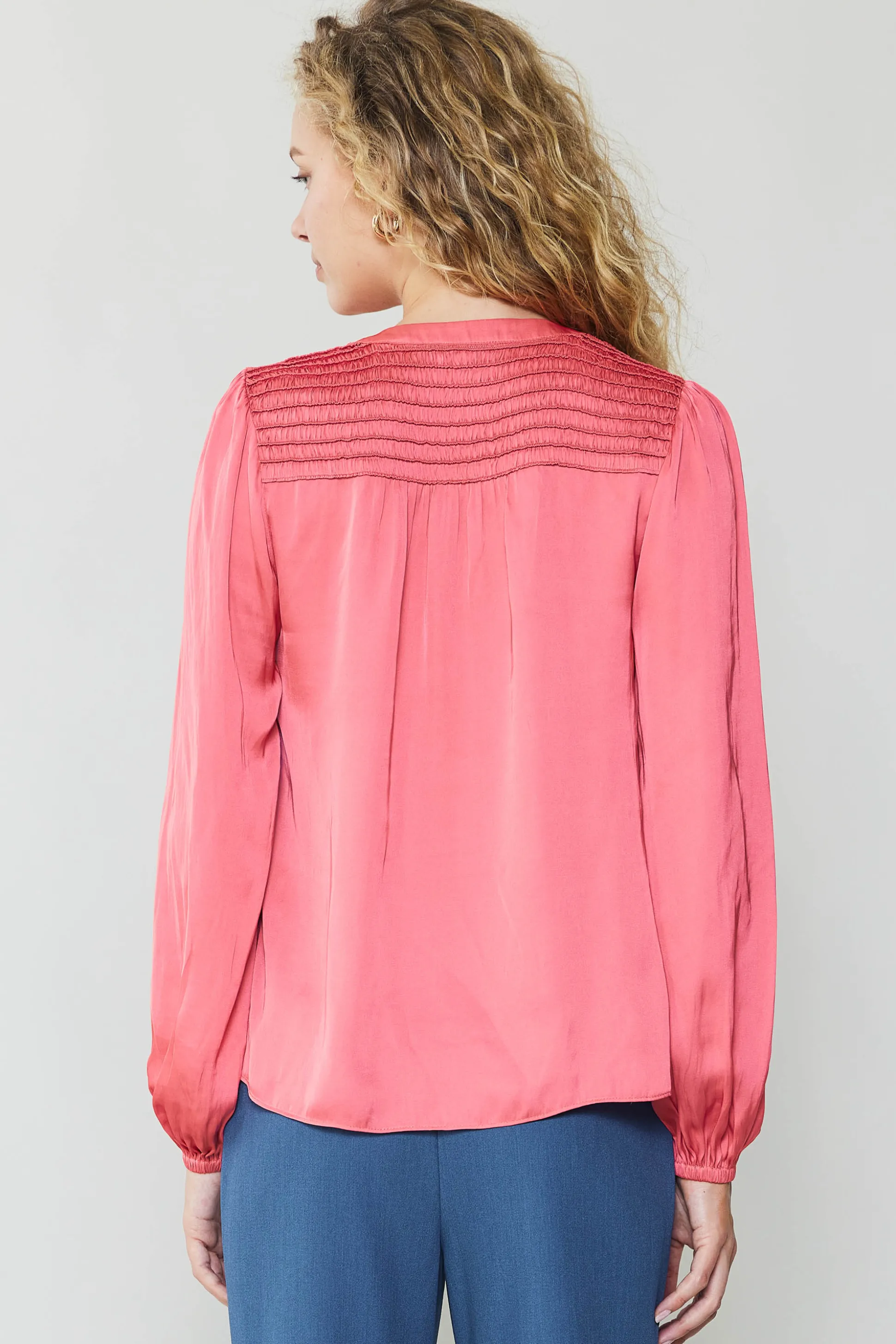 Shirred Yoke Blouse<Current Air Online
