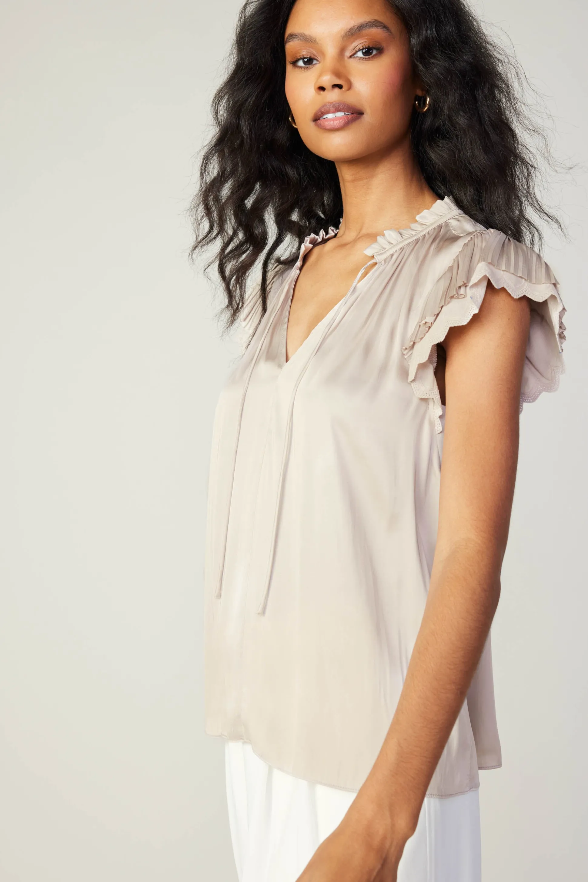 Layered Lace Sleeve Top<Current Air Online
