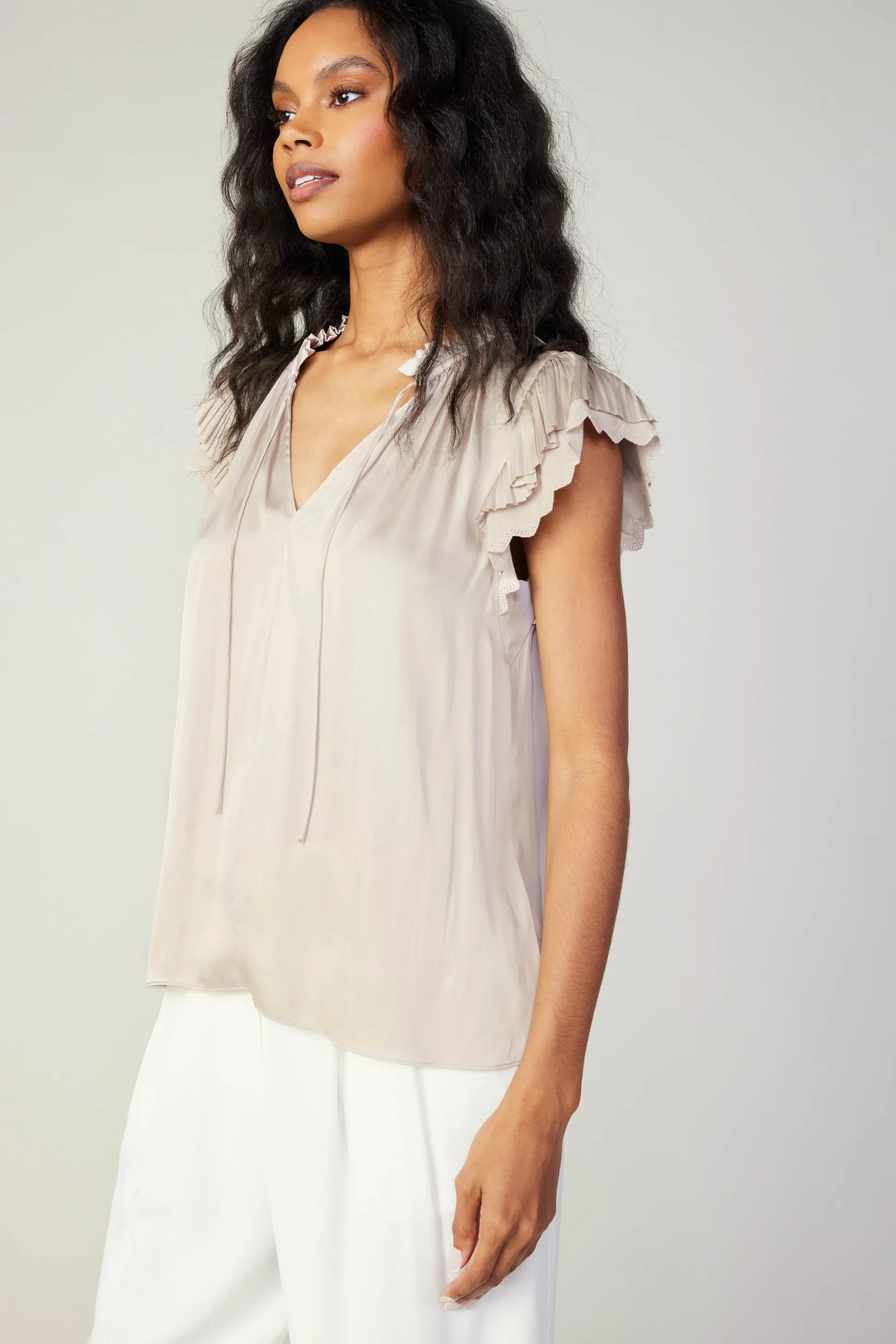 Layered Lace Sleeve Top<Current Air Online