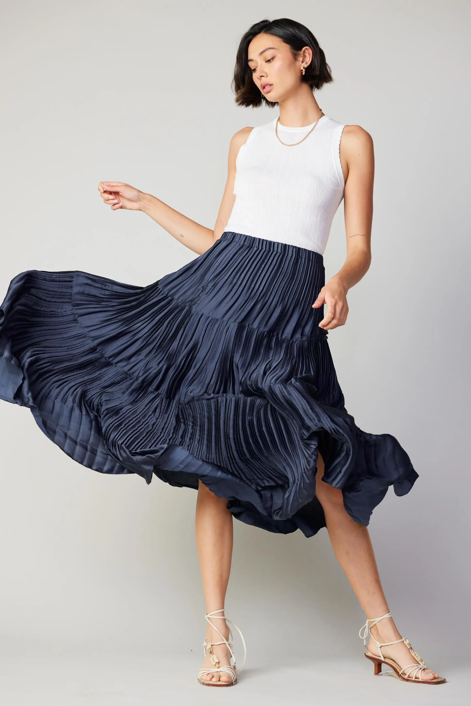 Pleated Tiered Midi Skirt<Current Air Fashion