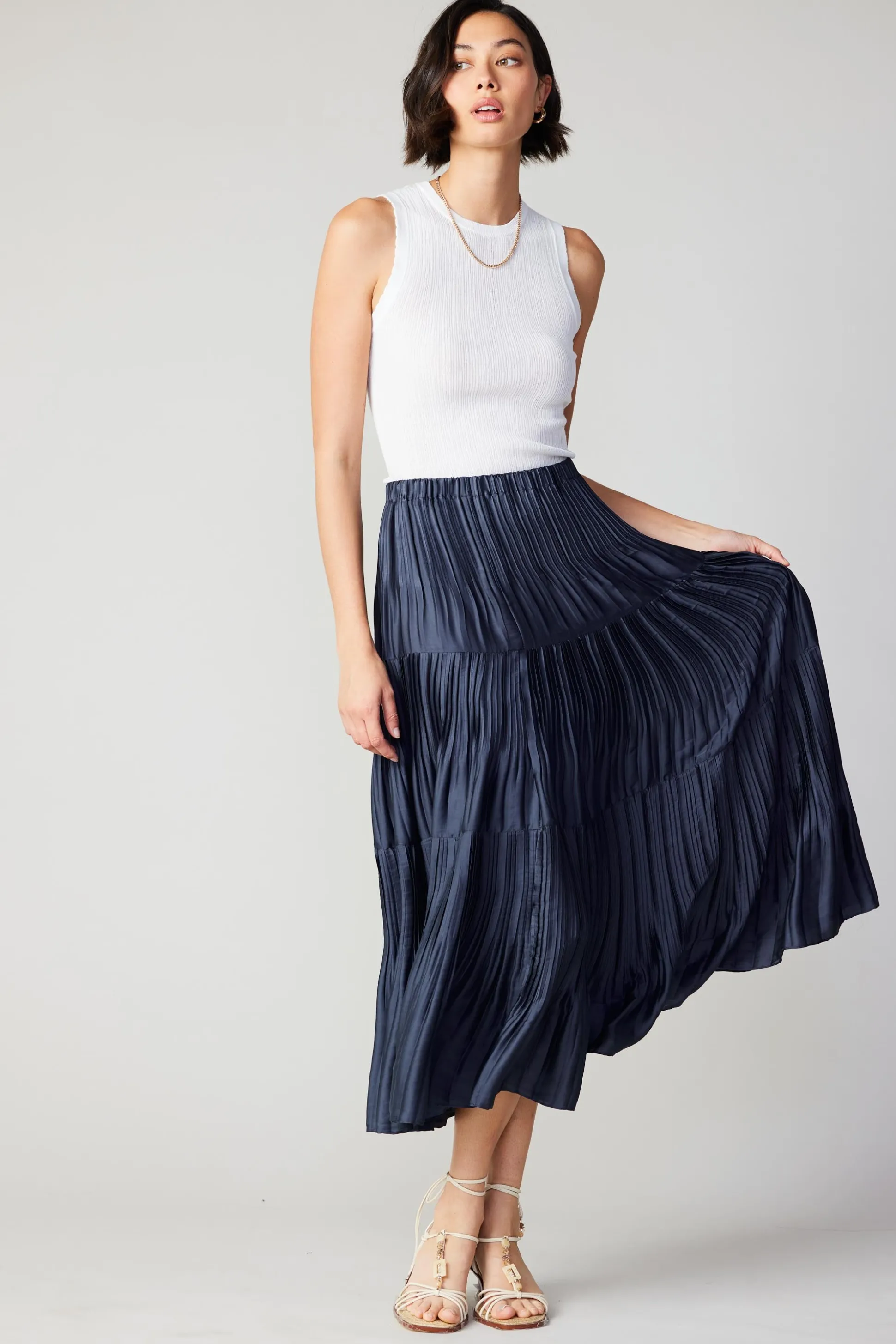 Pleated Tiered Midi Skirt<Current Air Fashion
