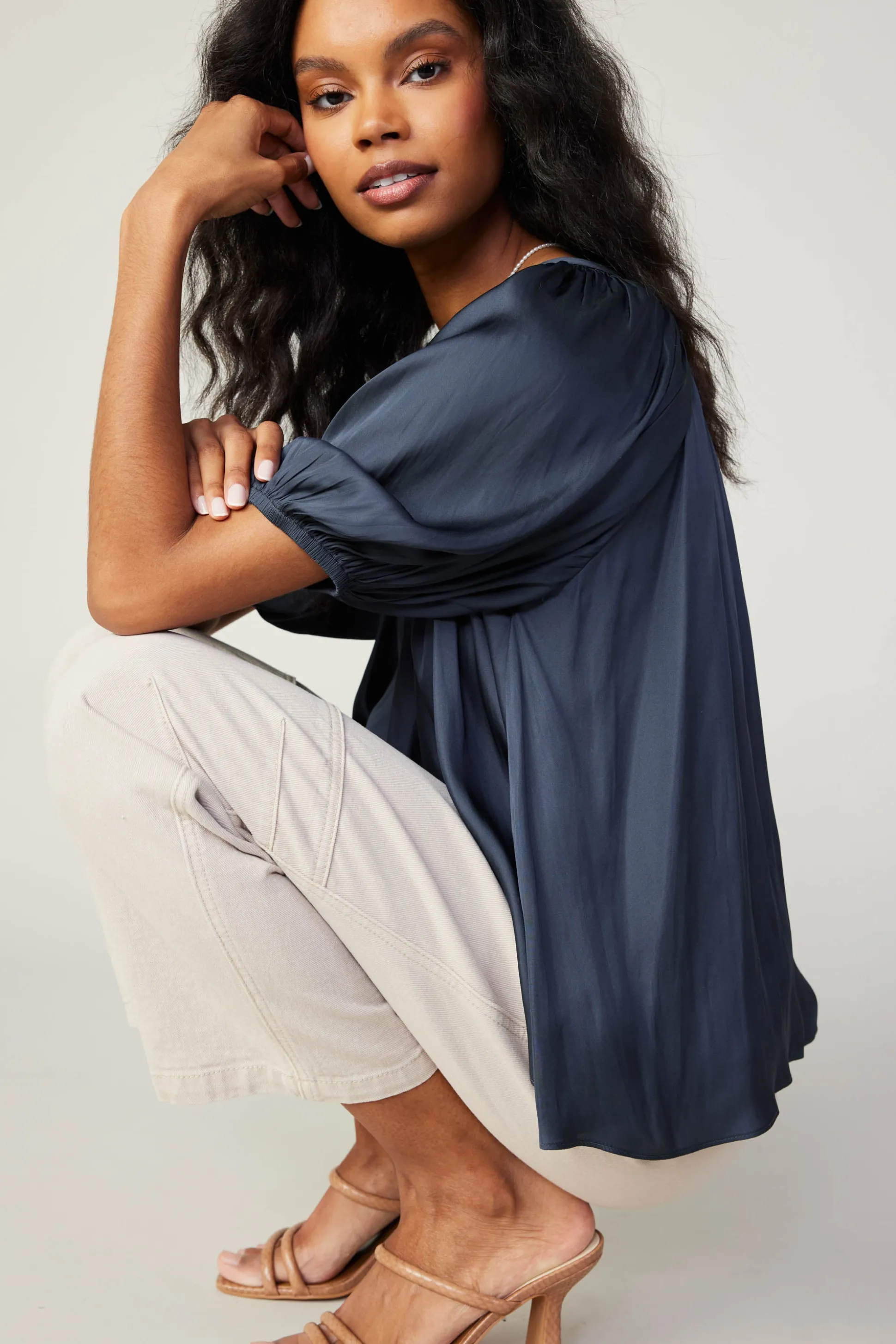 Gathered Neckline Blouse<Current Air Clearance