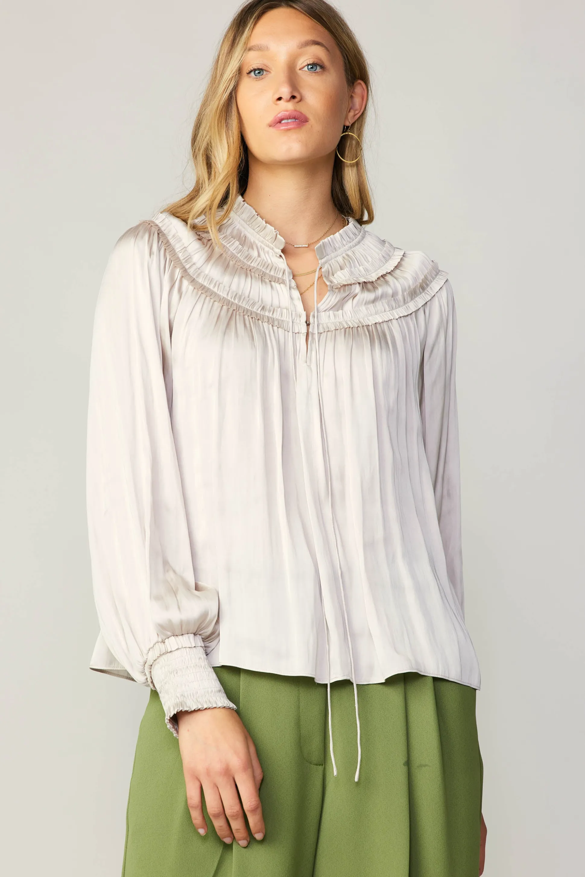 Ruffled Yoke Blouse<Current Air Outlet