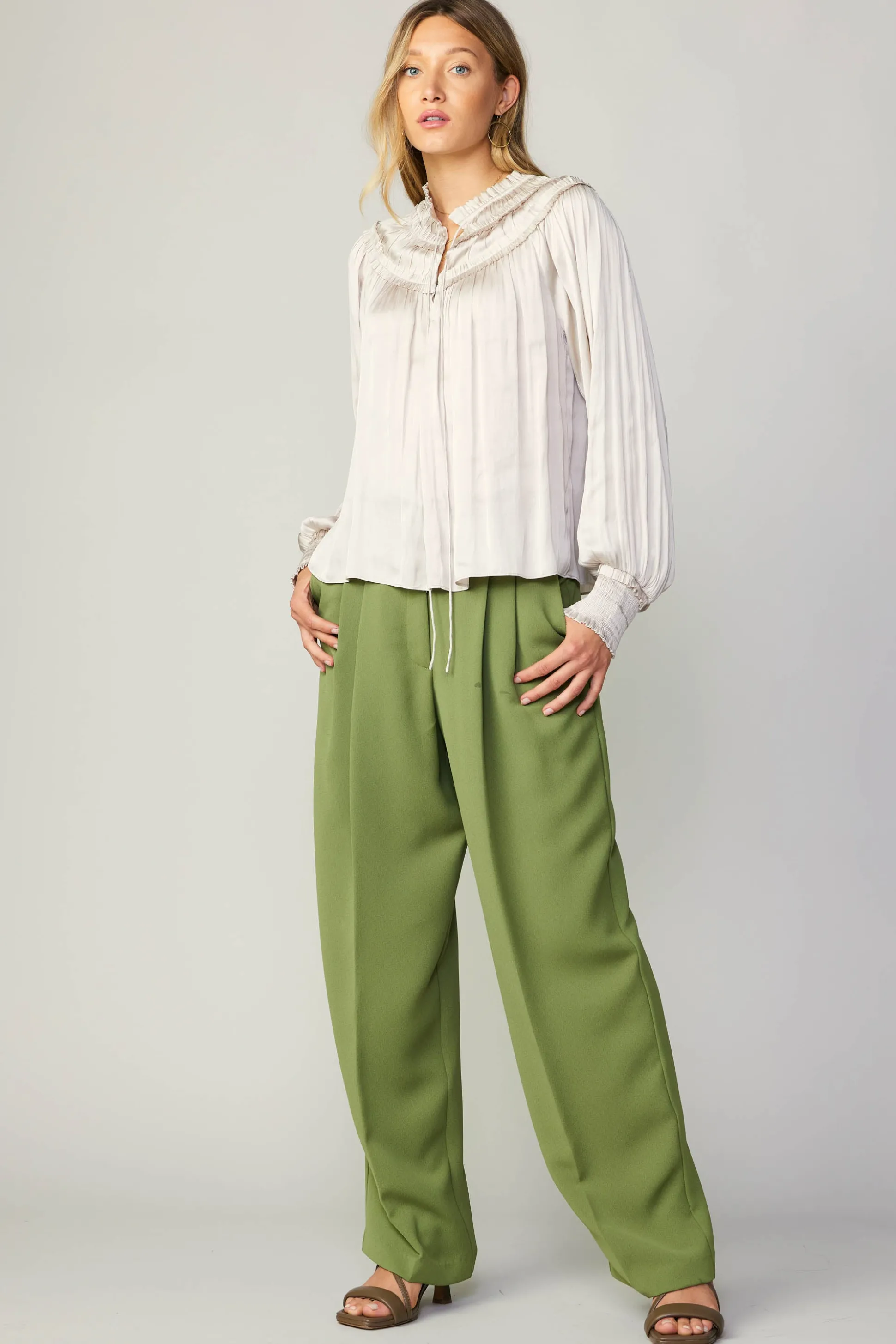 Ruffled Yoke Blouse<Current Air Outlet
