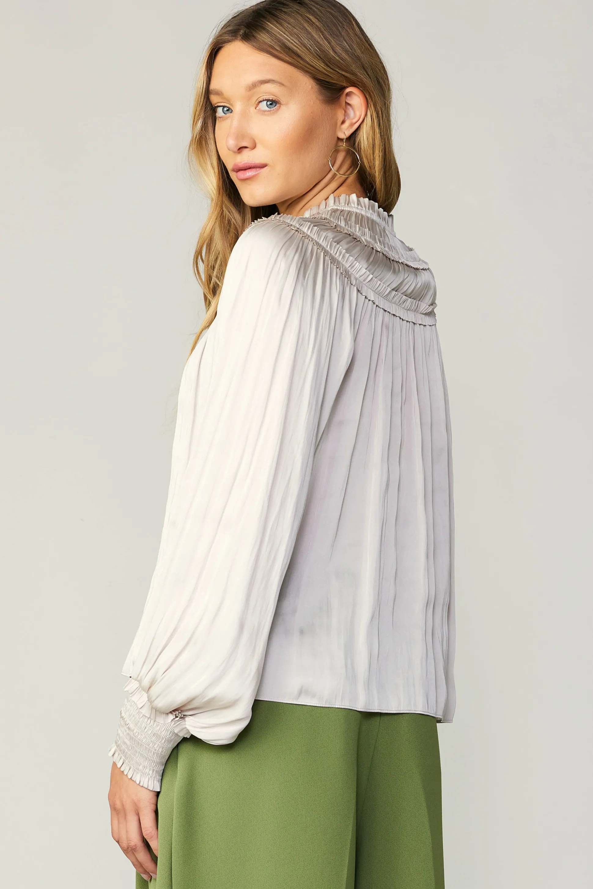 Ruffled Yoke Blouse<Current Air Outlet