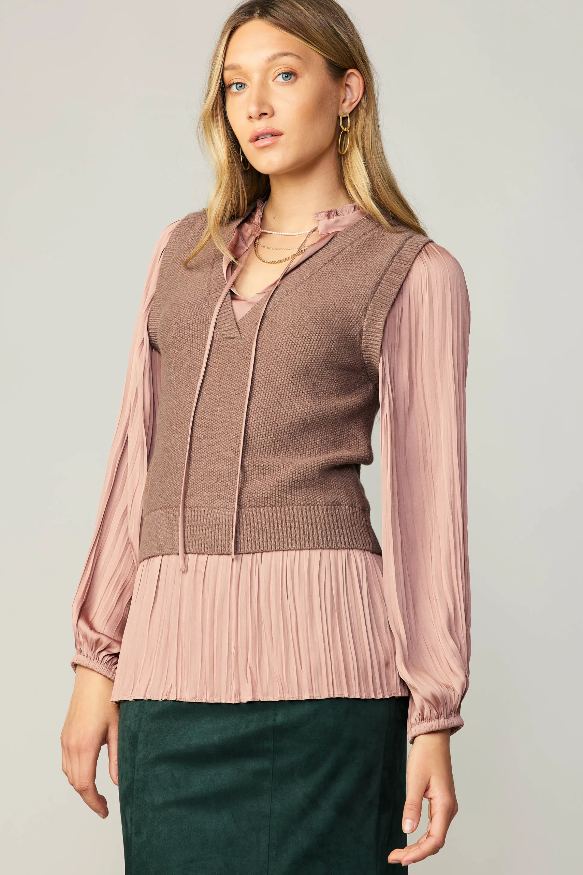 Pleated Blouse Sweater Vest<Current Air Best