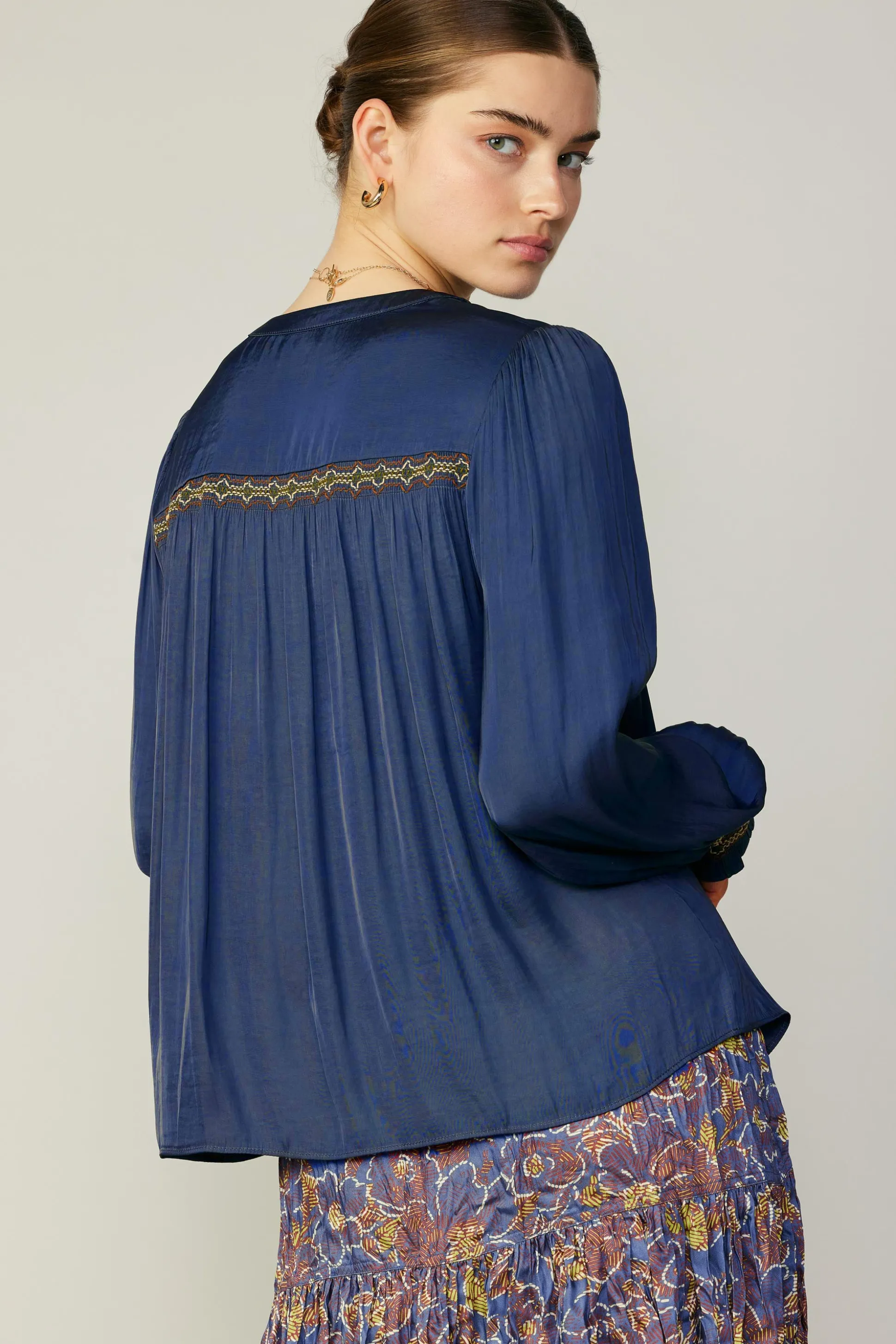 Santa Fe Embroidered Blouse<Current Air New