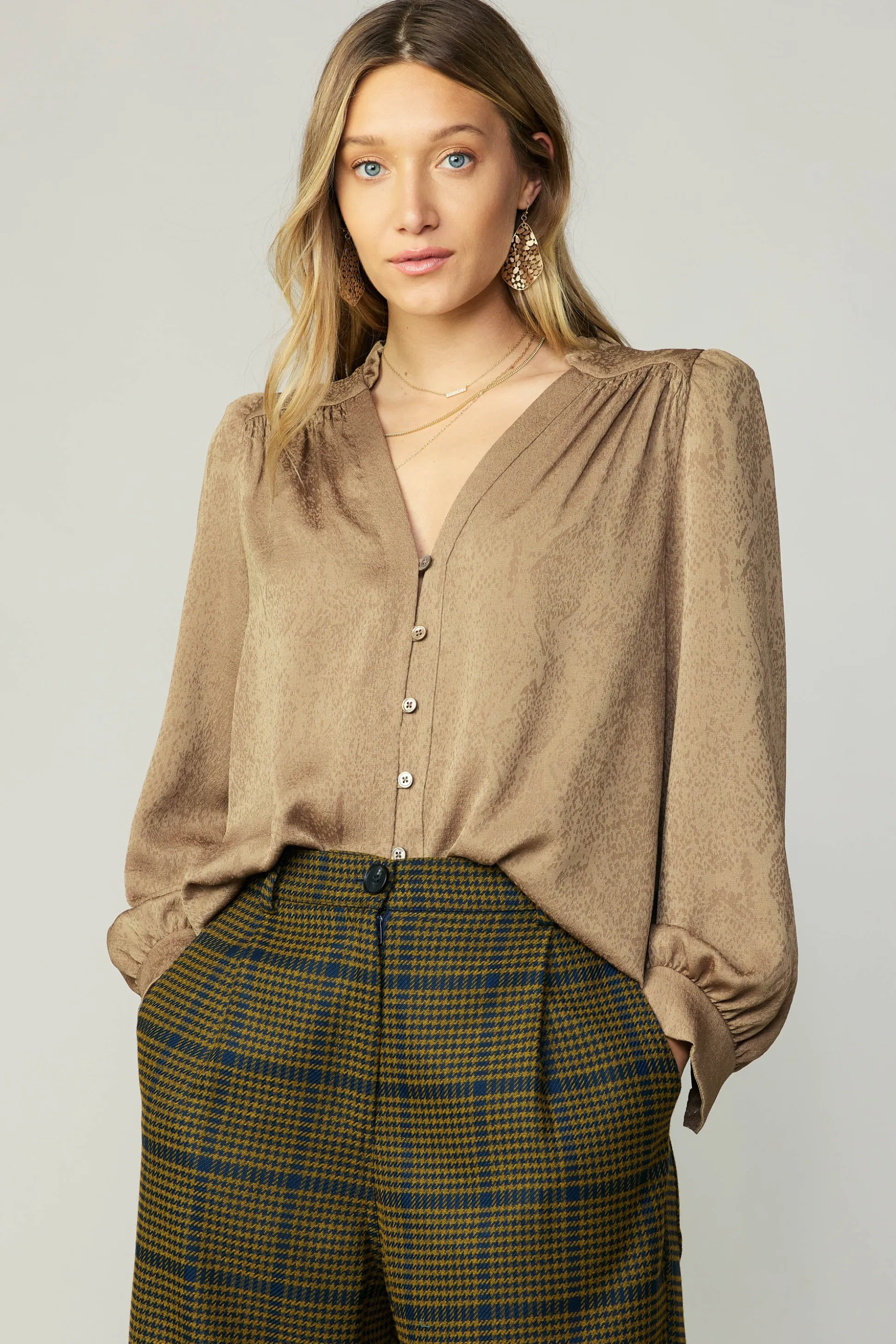 Shirred Jacquard Blouse<Current Air Online