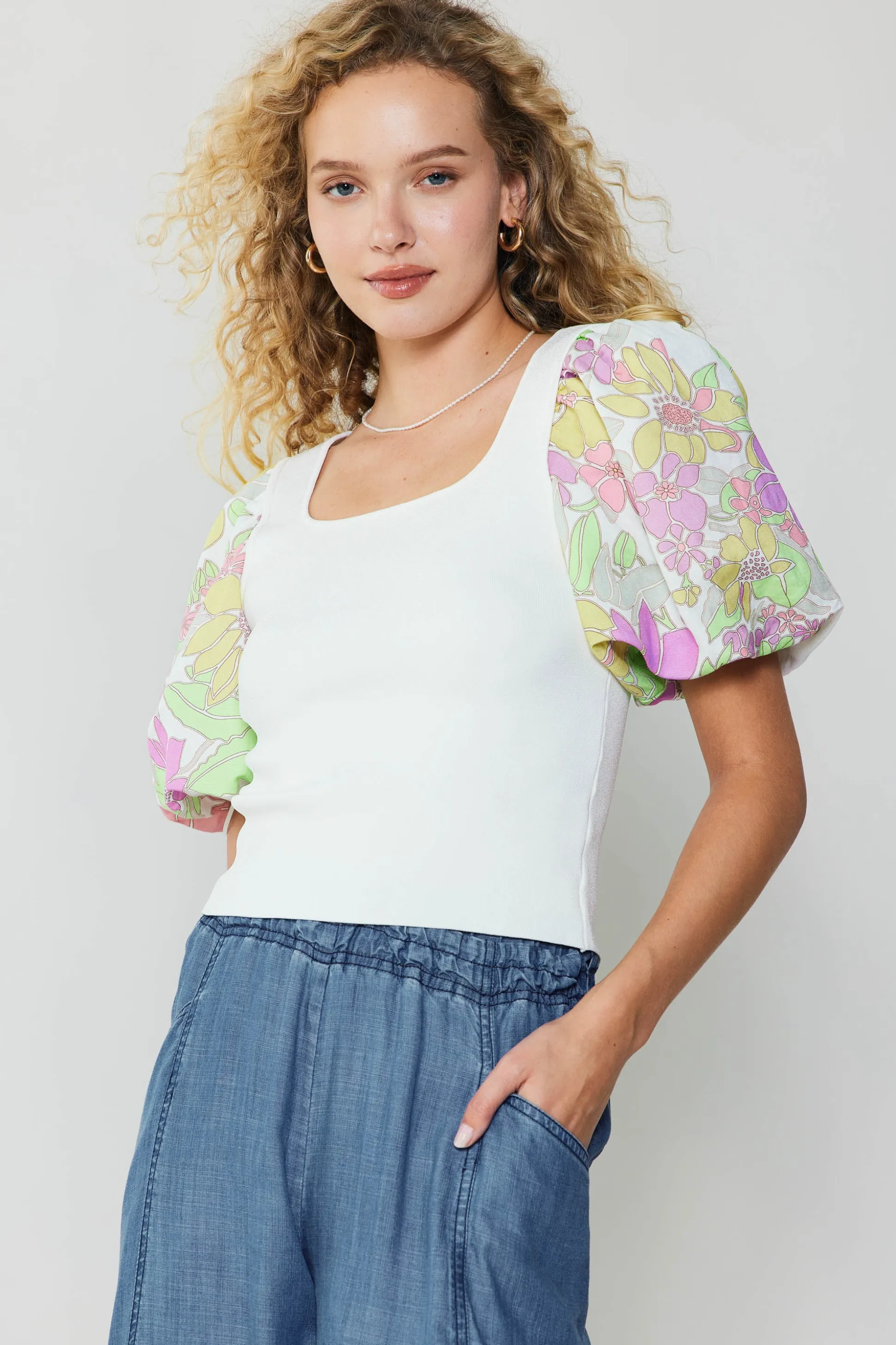 Contrast Sleeve Knit Top<Current Air Fashion