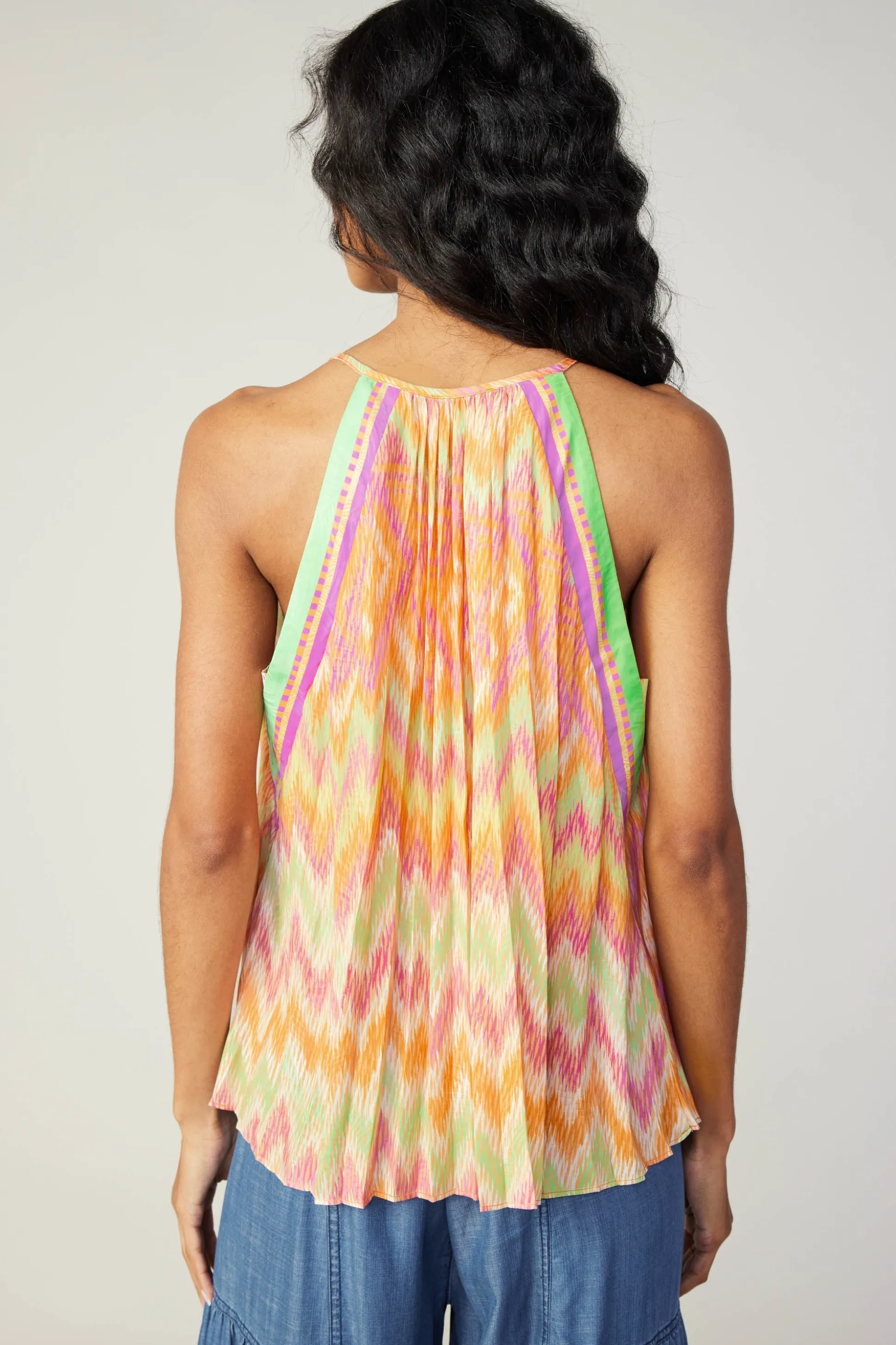 Gradient Chevron Tank<Current Air Discount
