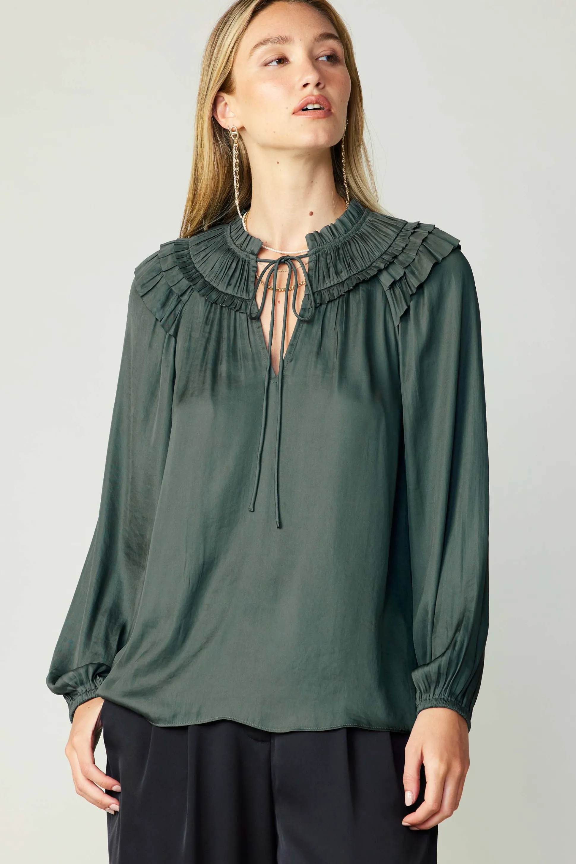 Smocked Shoulder Blouse<Current Air Outlet